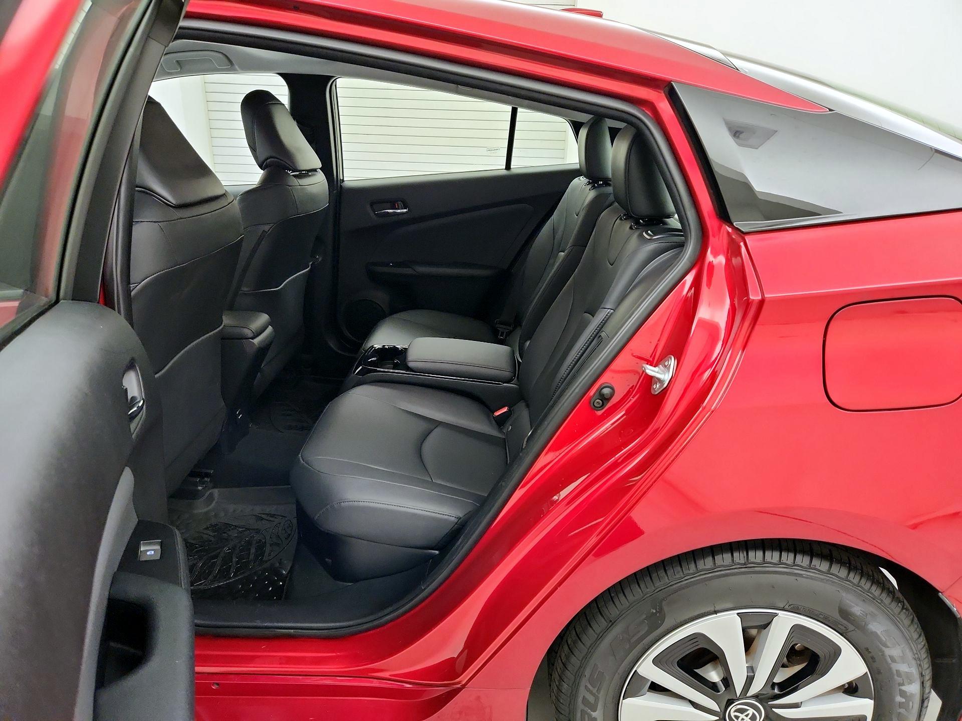 Thumbnail: 2017 Toyota Prius Prime - 20