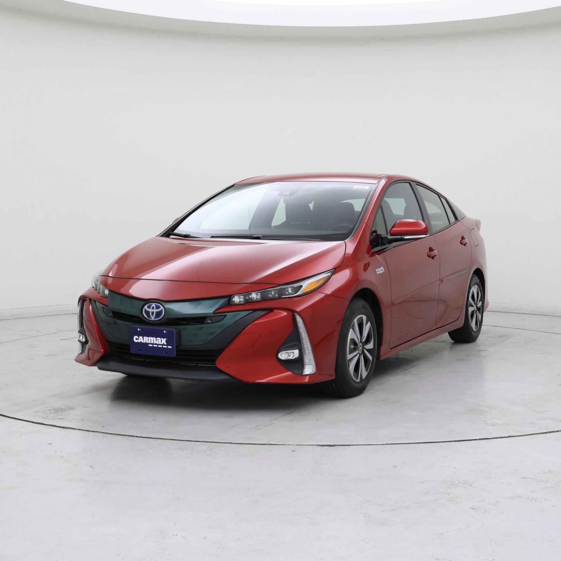Thumbnail: 2017 Toyota Prius Prime - 4