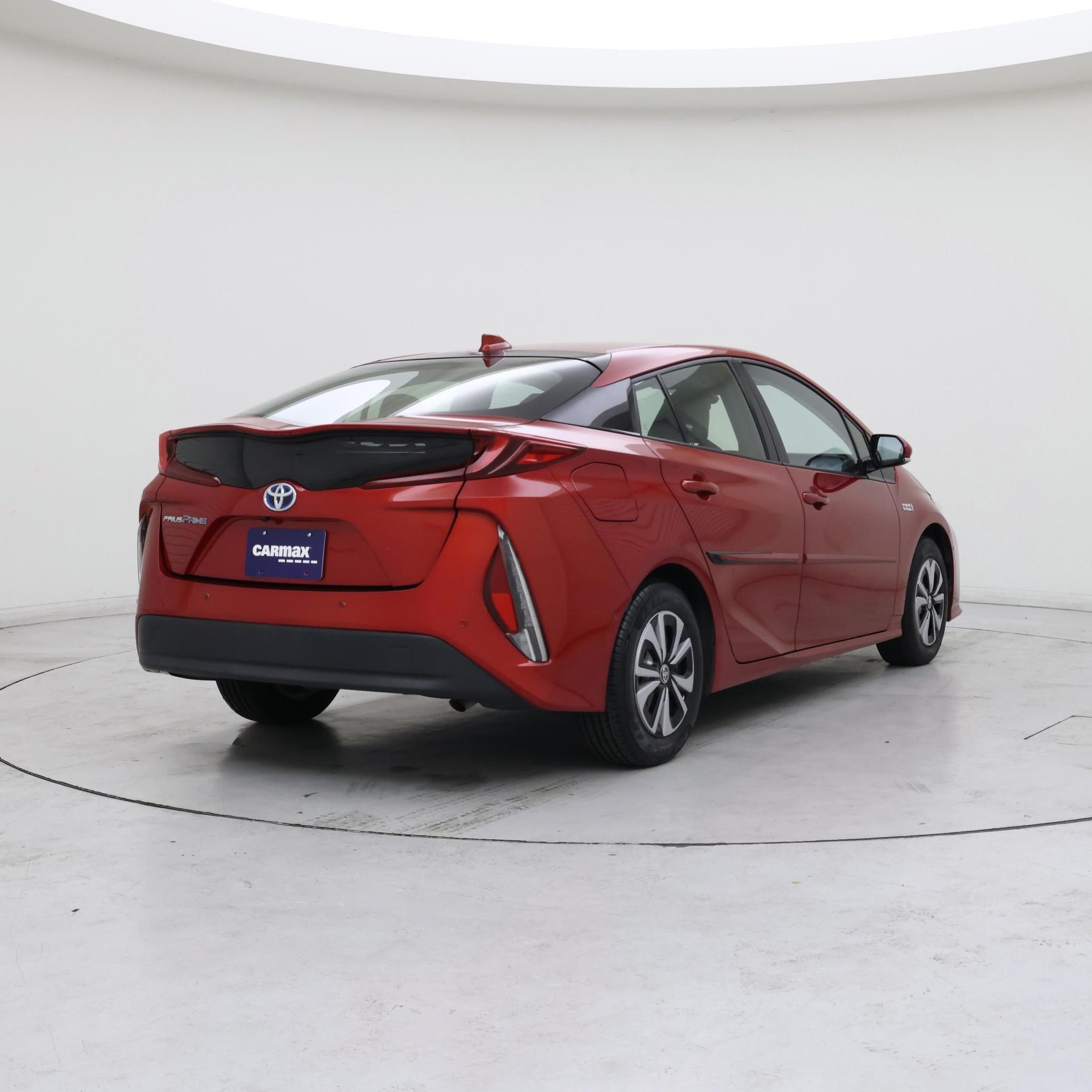 Thumbnail: 2017 Toyota Prius Prime - 8