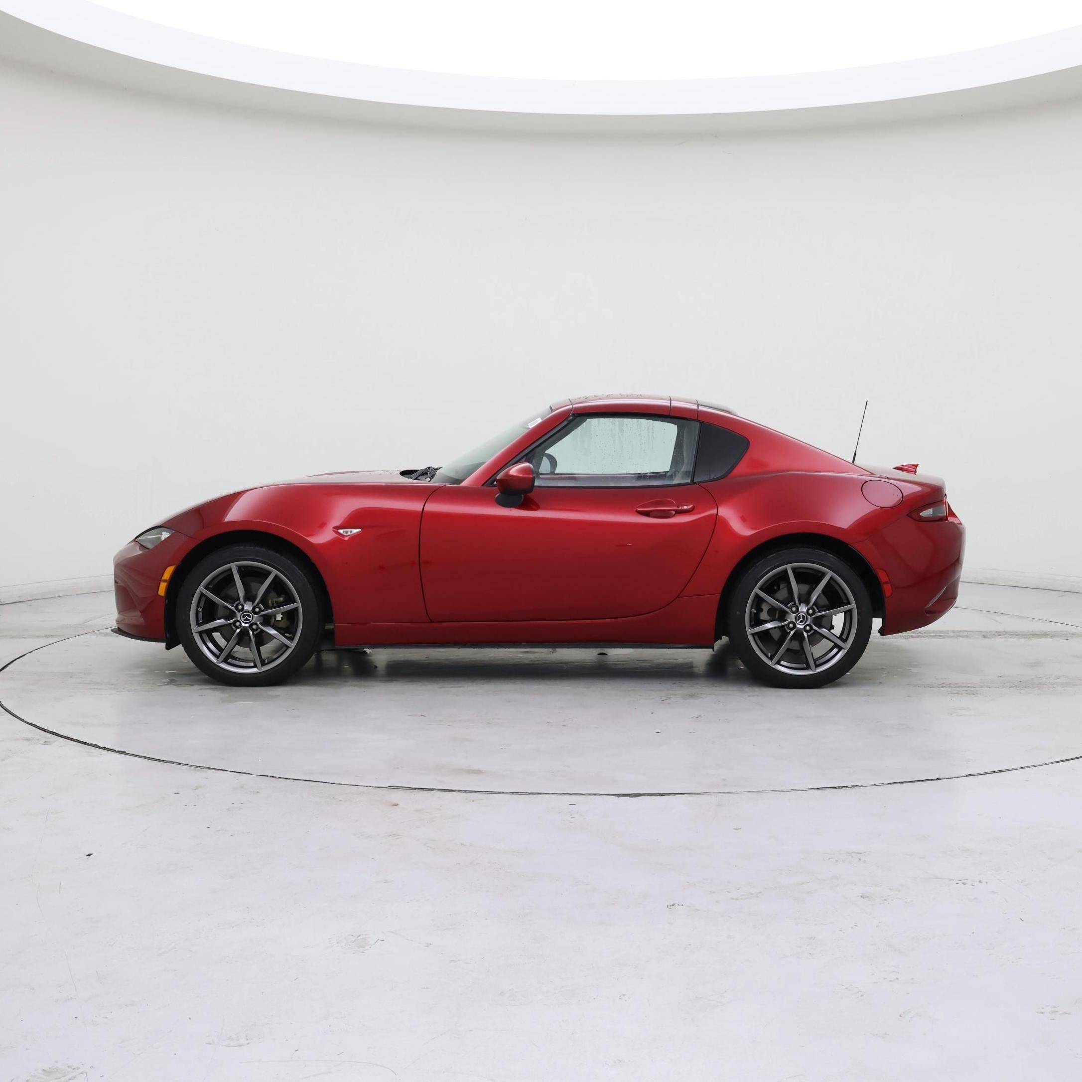 Thumbnail: 2019 Mazda MX-5 Miata - 3