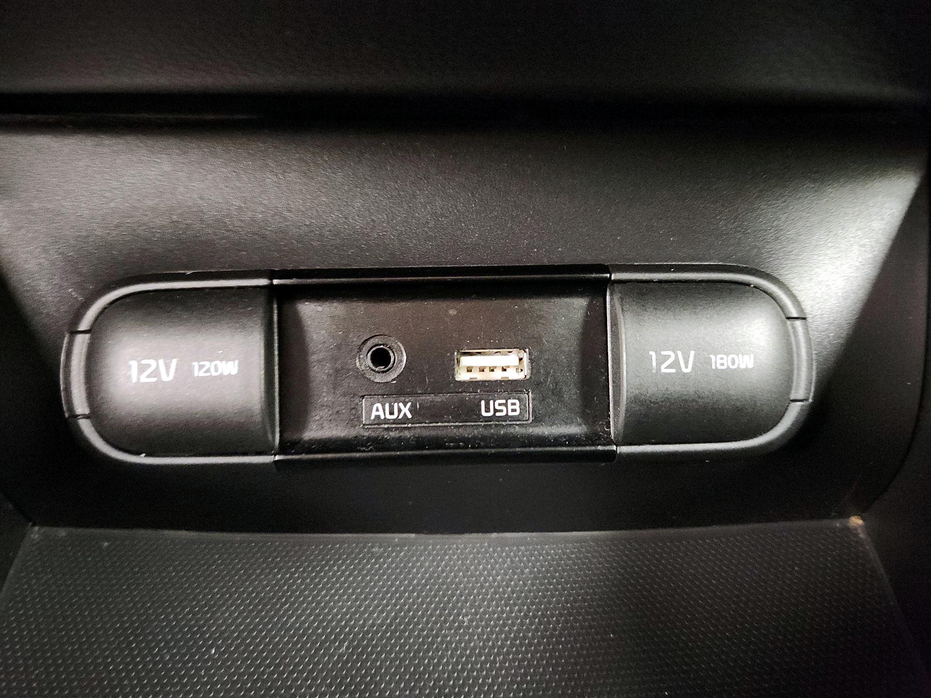 Thumbnail: 2019 Kia Soul - 18