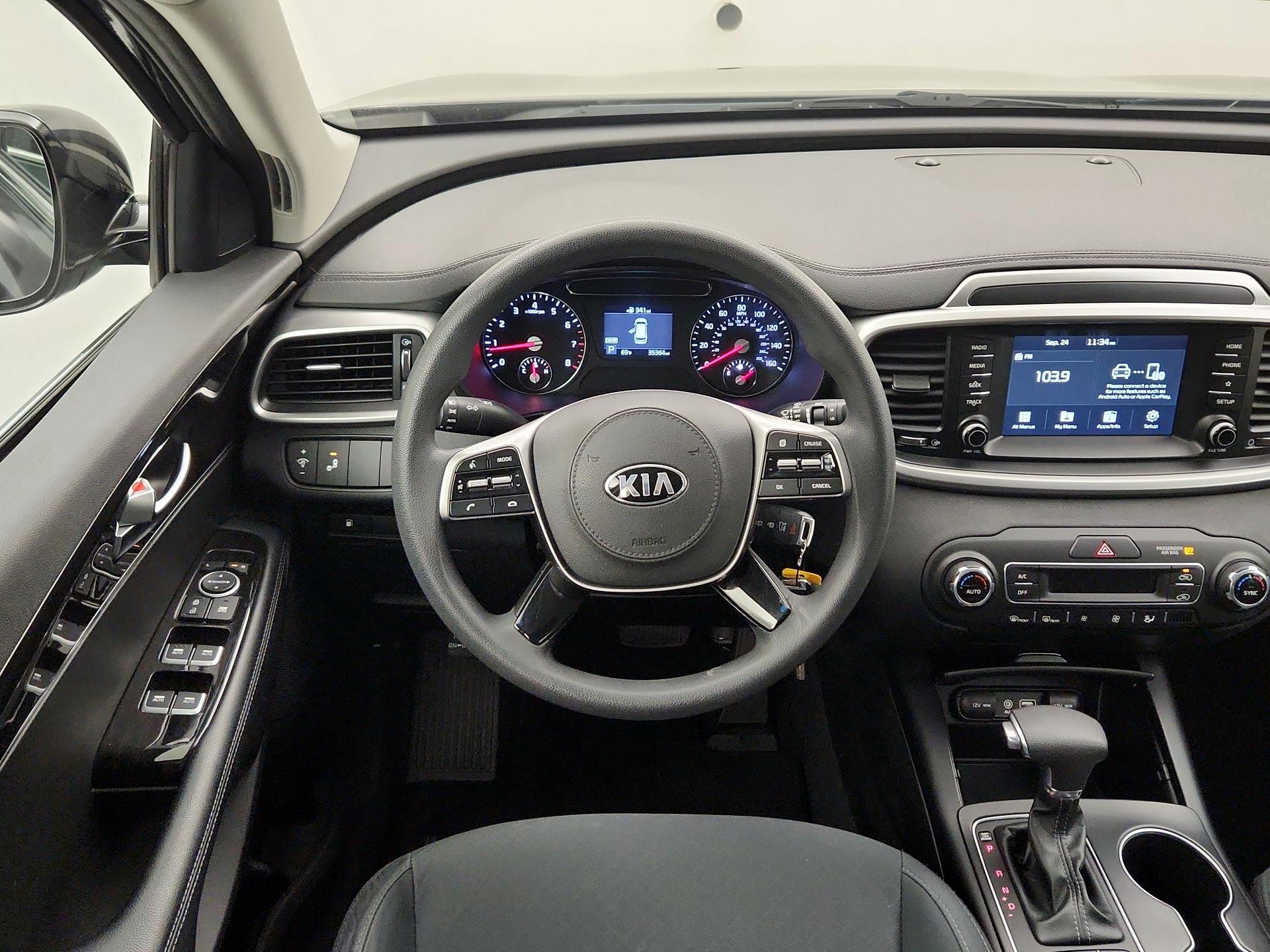 Thumbnail: 2019 Kia Sorento - 10