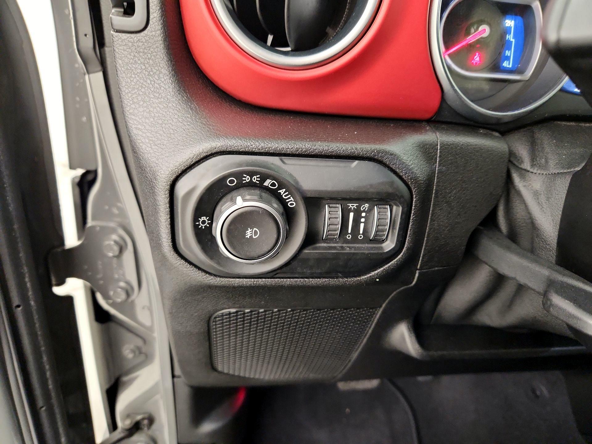 Thumbnail: 2020 Jeep Wrangler - 13