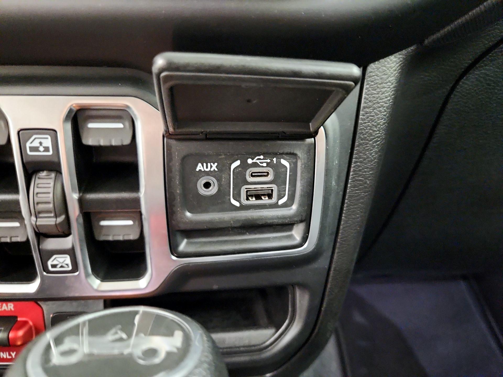 Thumbnail: 2020 Jeep Wrangler - 19