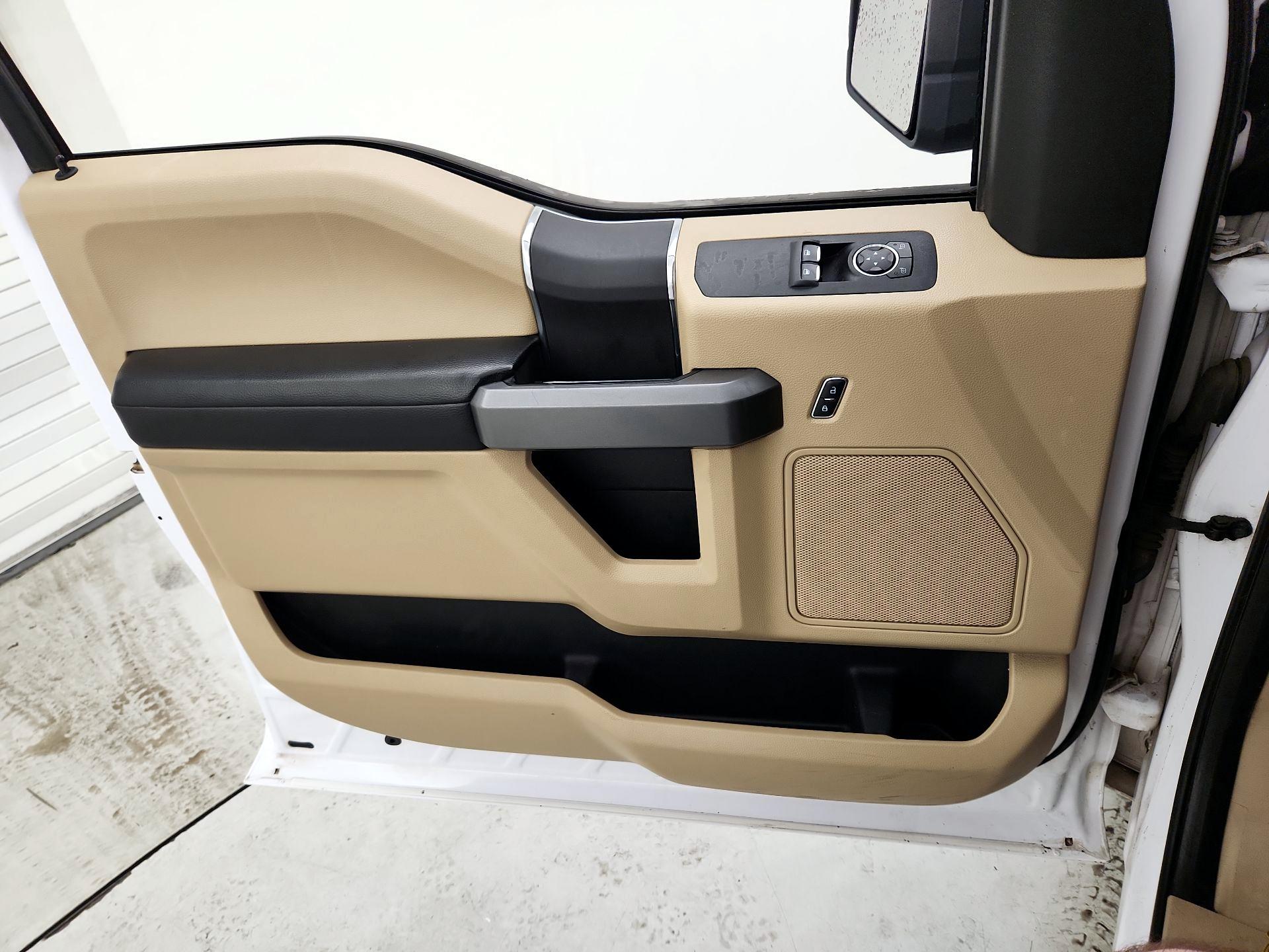 Thumbnail: 2016 Ford F-150 - 12