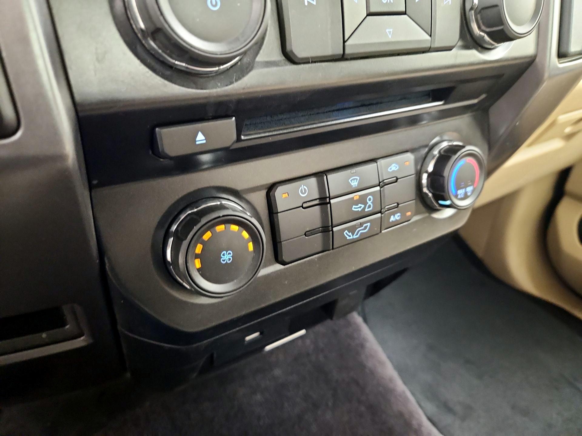 Thumbnail: 2016 Ford F-150 - 16