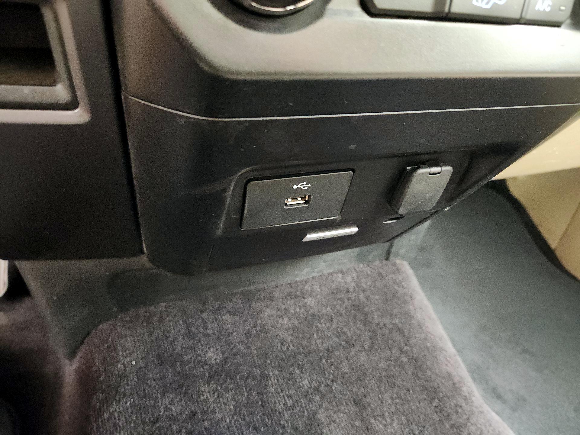 Thumbnail: 2016 Ford F-150 - 18