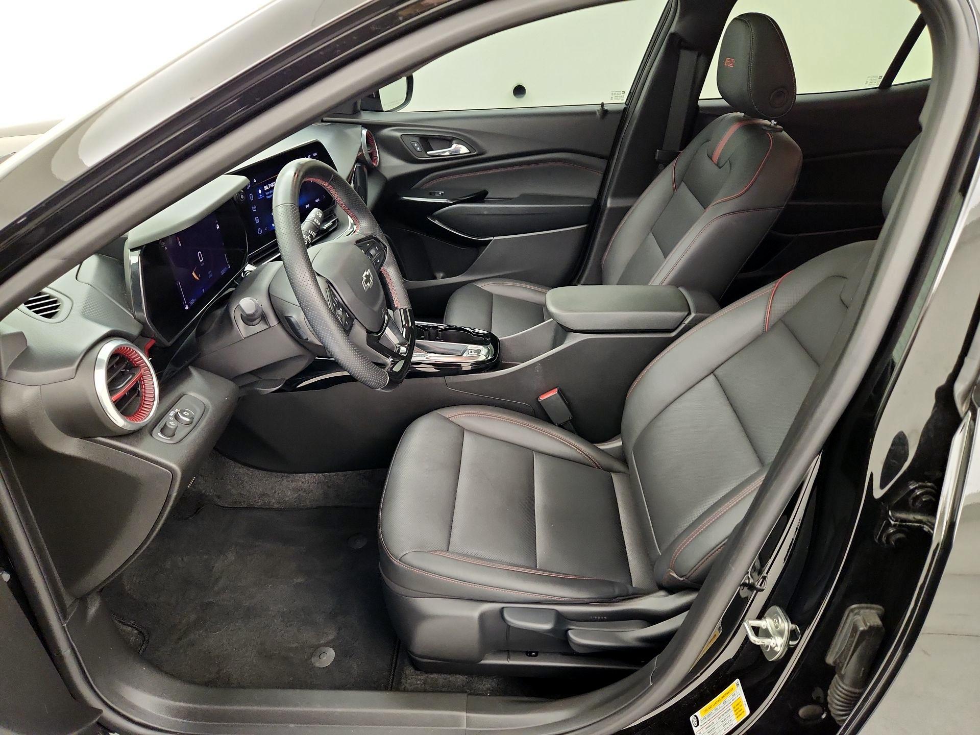Thumbnail: 2024 Chevrolet Trax - 11