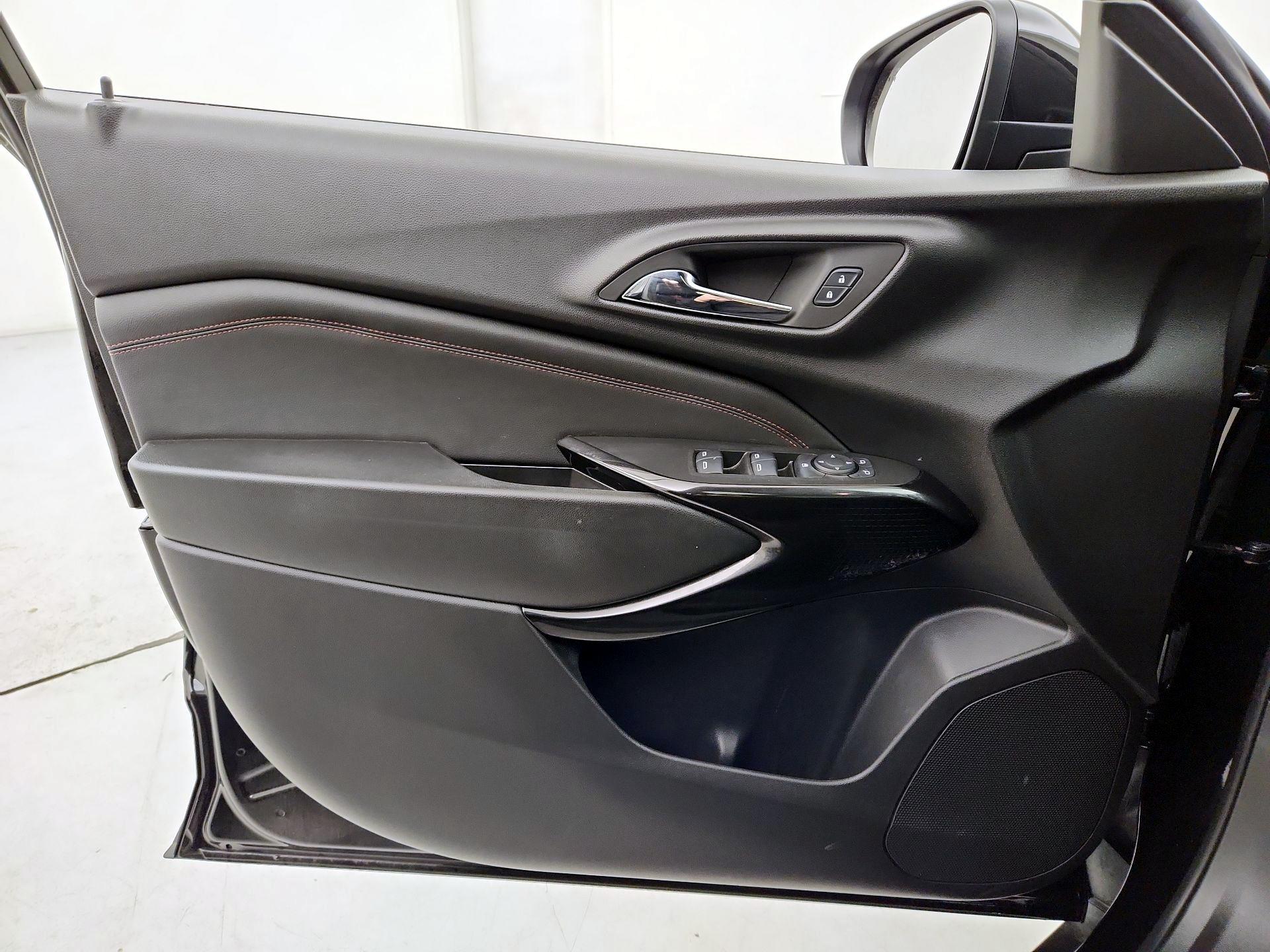 Thumbnail: 2024 Chevrolet Trax - 12