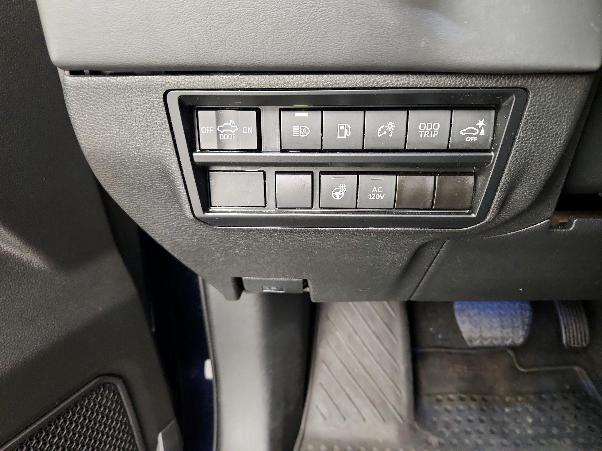 Thumbnail: 2023 Toyota Tundra - 13