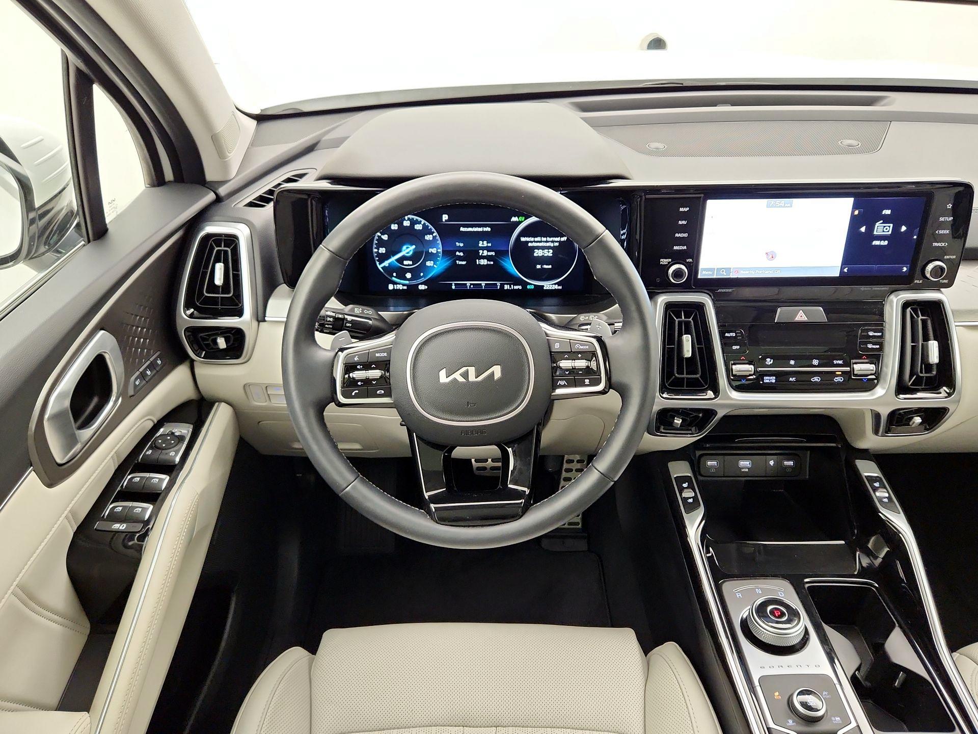 Thumbnail: 2023 Kia Sorento - 10