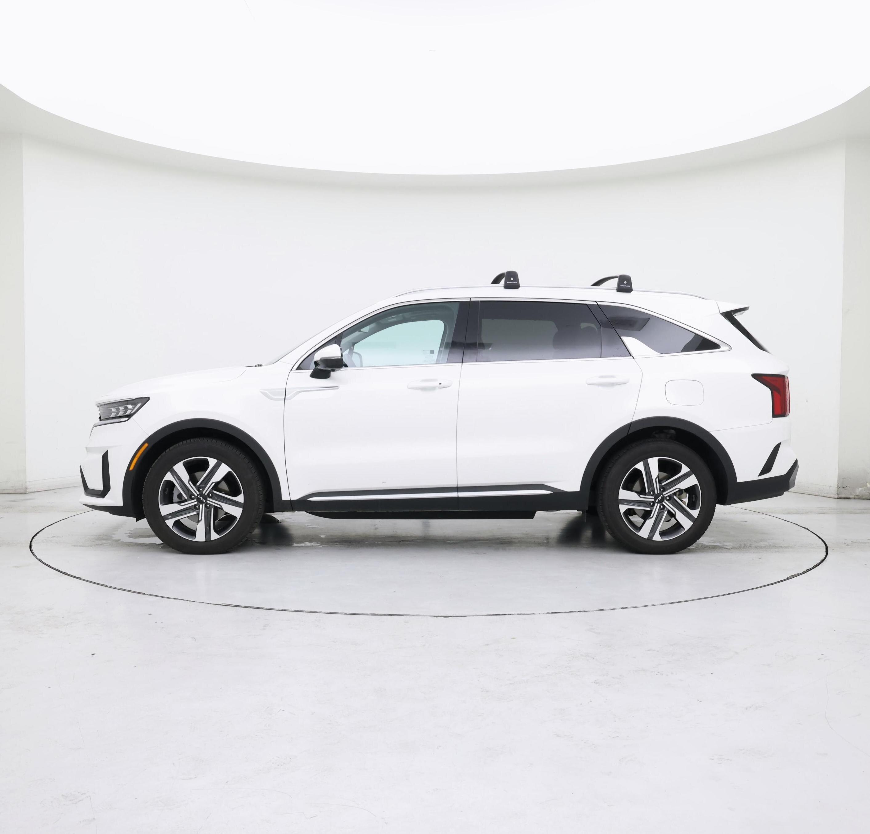 Thumbnail: 2023 Kia Sorento - 3