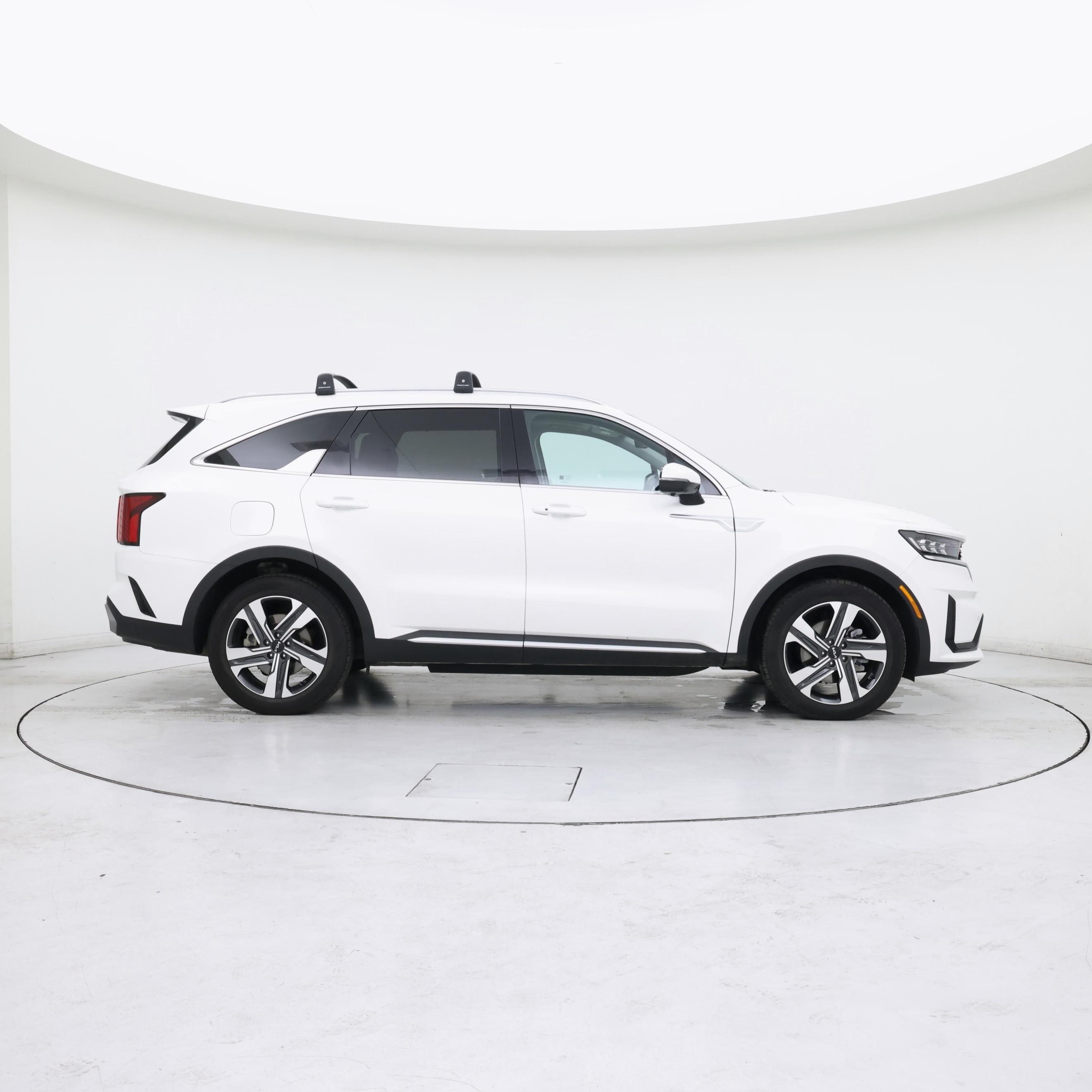 Thumbnail: 2023 Kia Sorento - 7