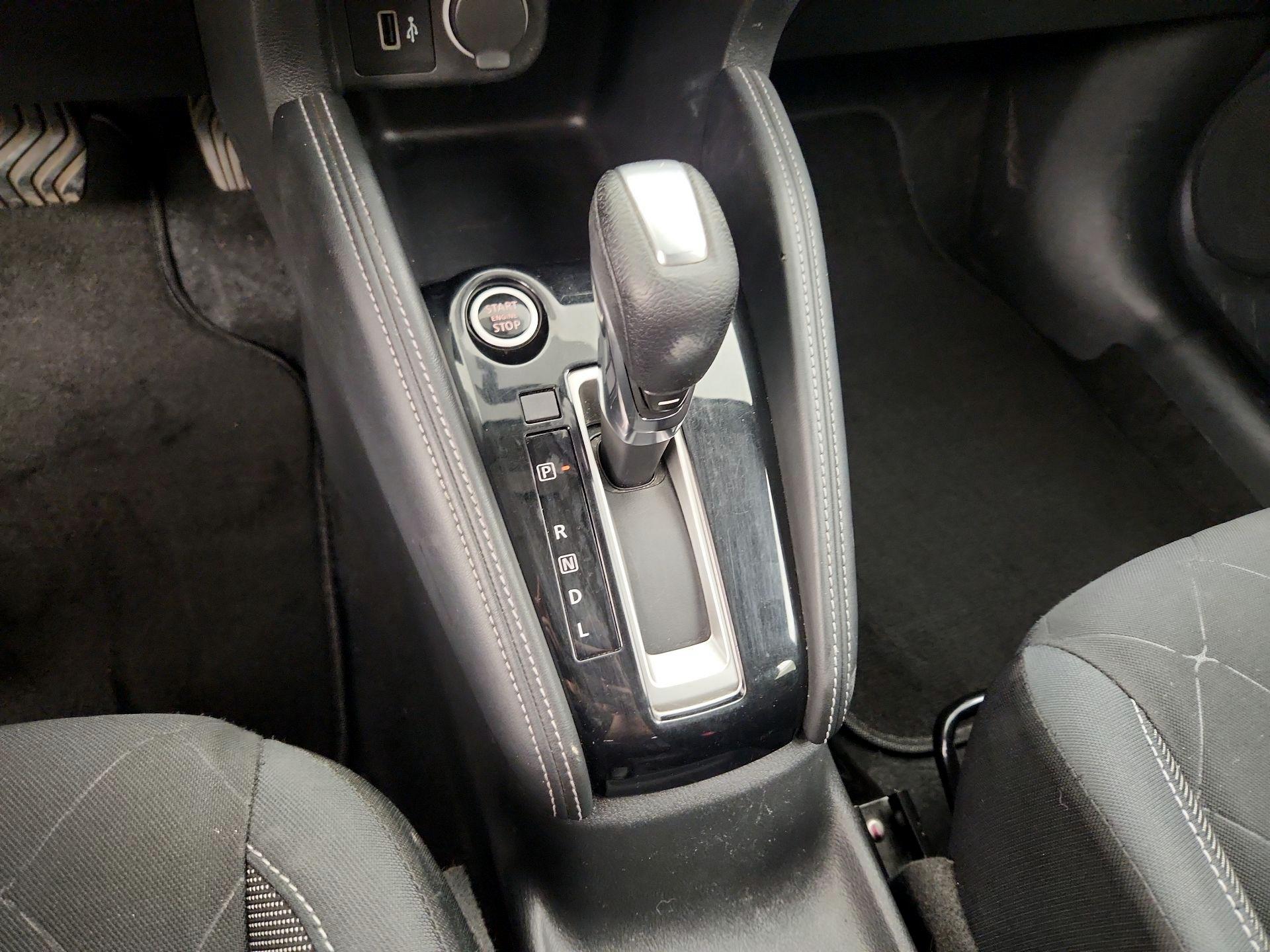 Thumbnail: 2019 Nissan Kicks - 16