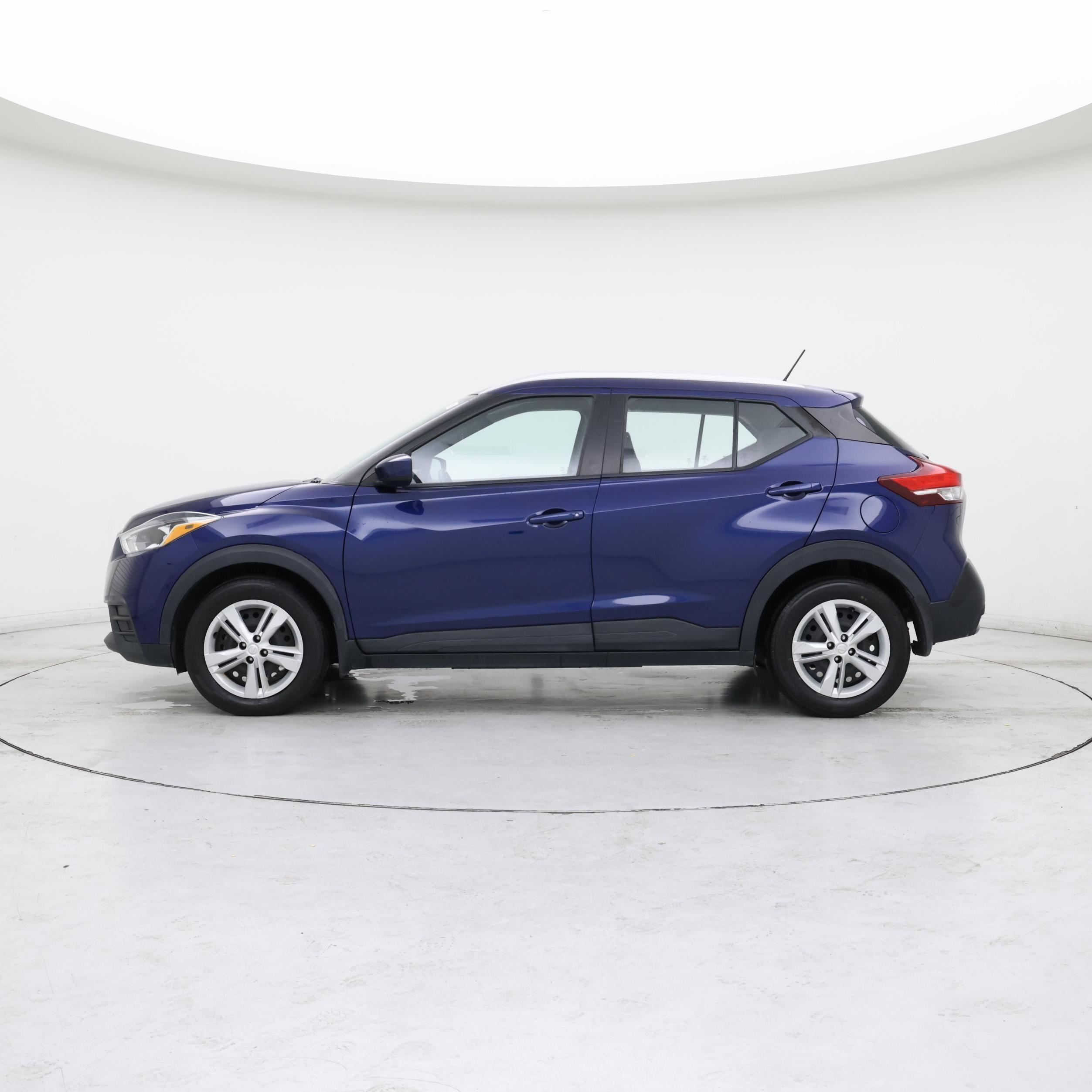Thumbnail: 2019 Nissan Kicks - 3
