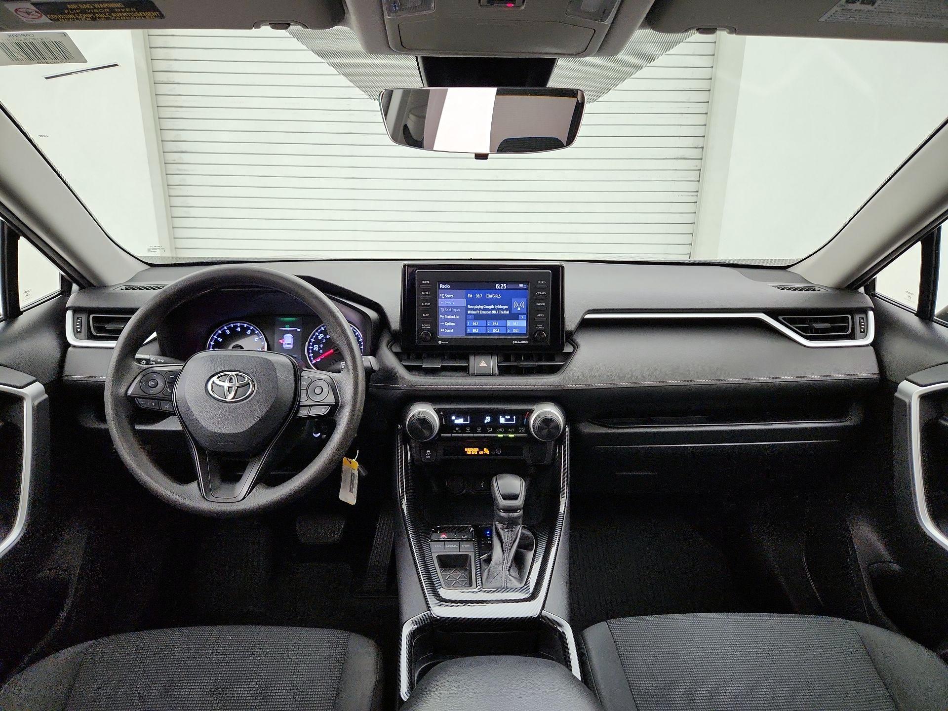 Thumbnail: 2020 Toyota RAV4 - 9