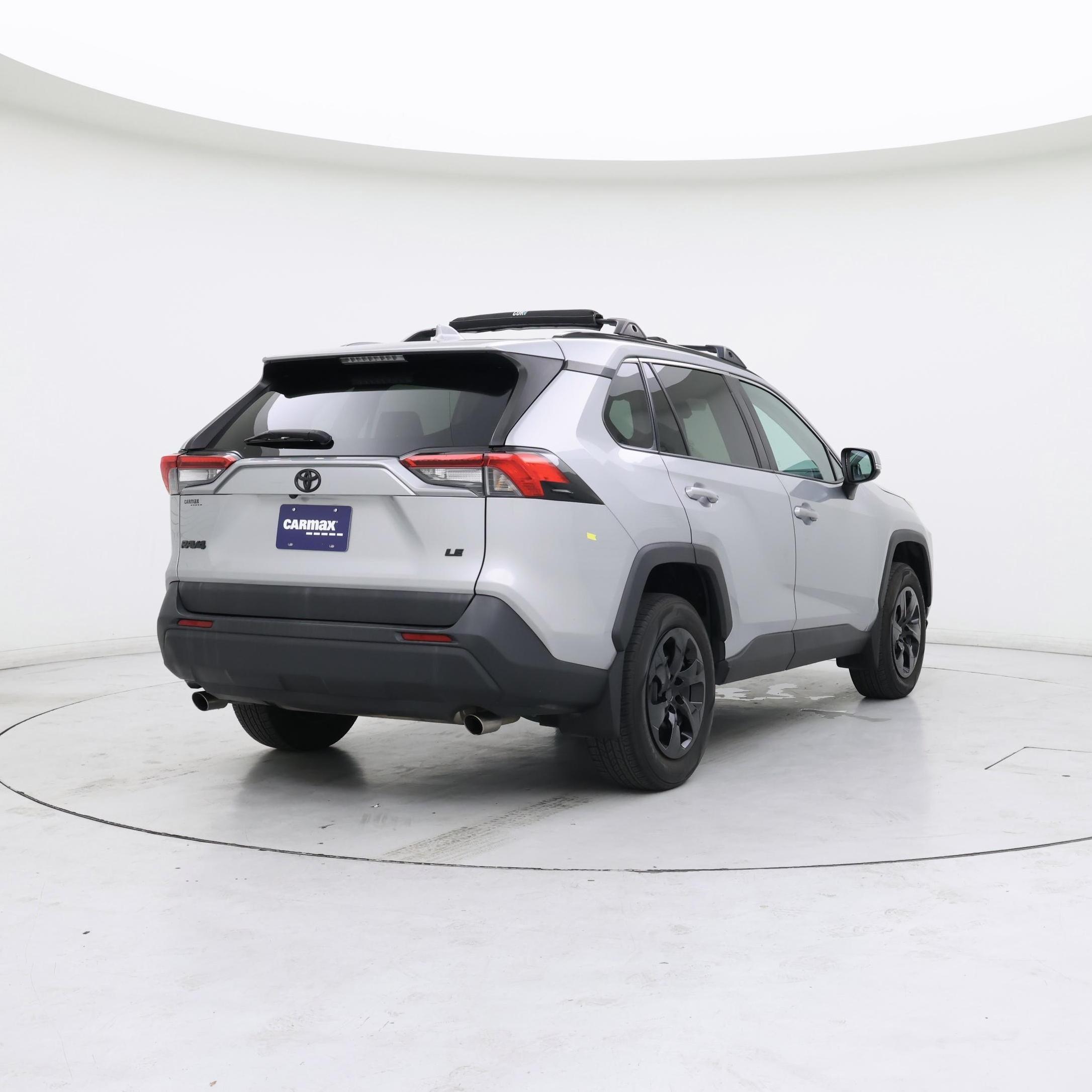 Thumbnail: 2020 Toyota RAV4 - 8