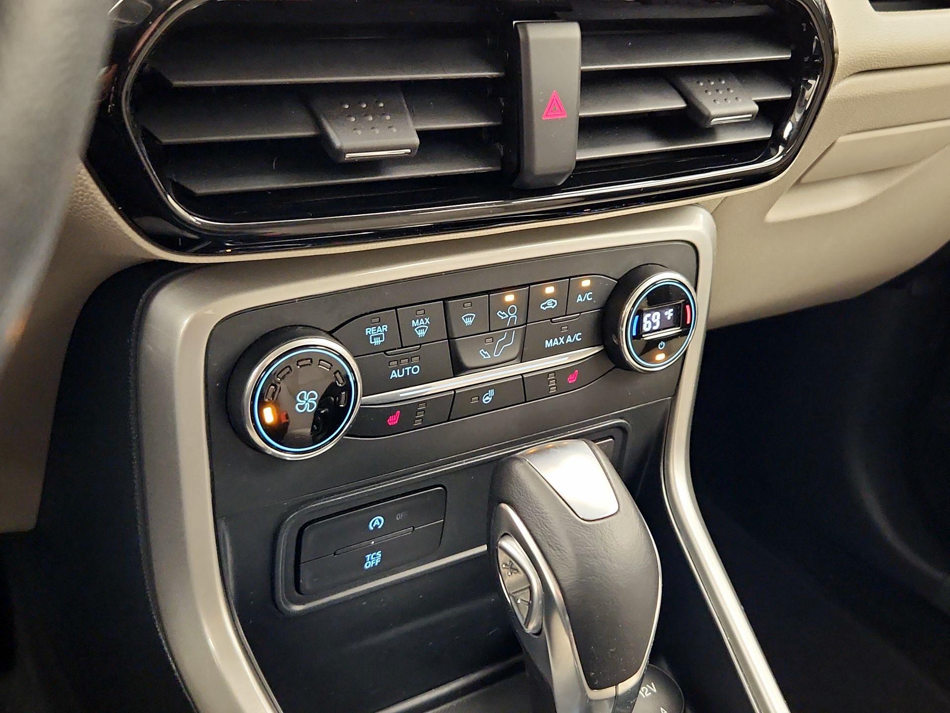Thumbnail: 2019 Ford EcoSport - 17