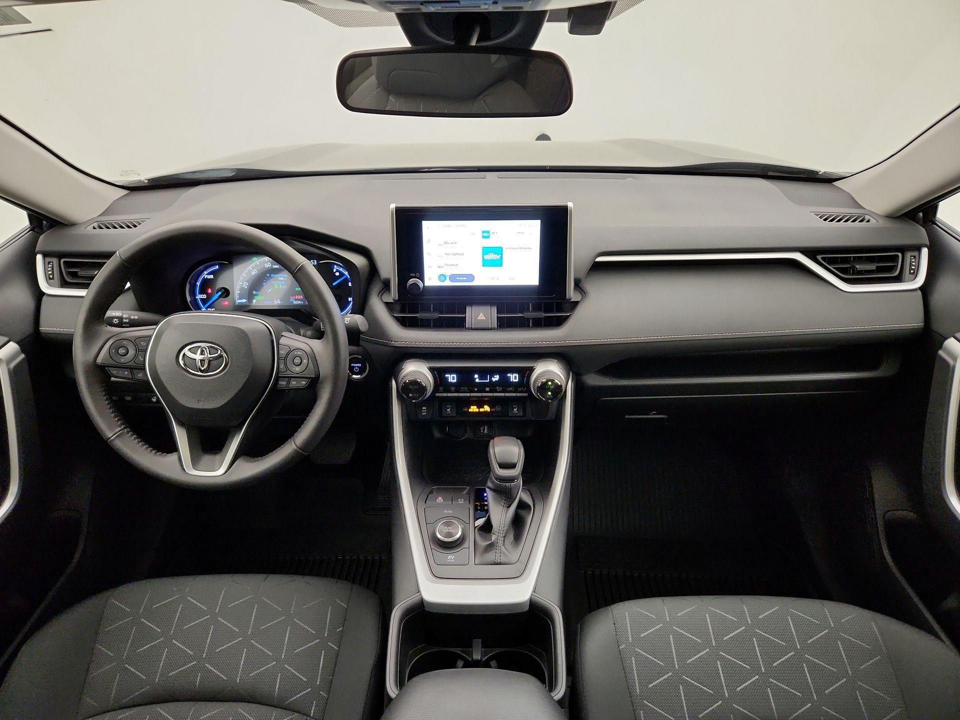 Thumbnail: 2024 Toyota RAV4 - 9