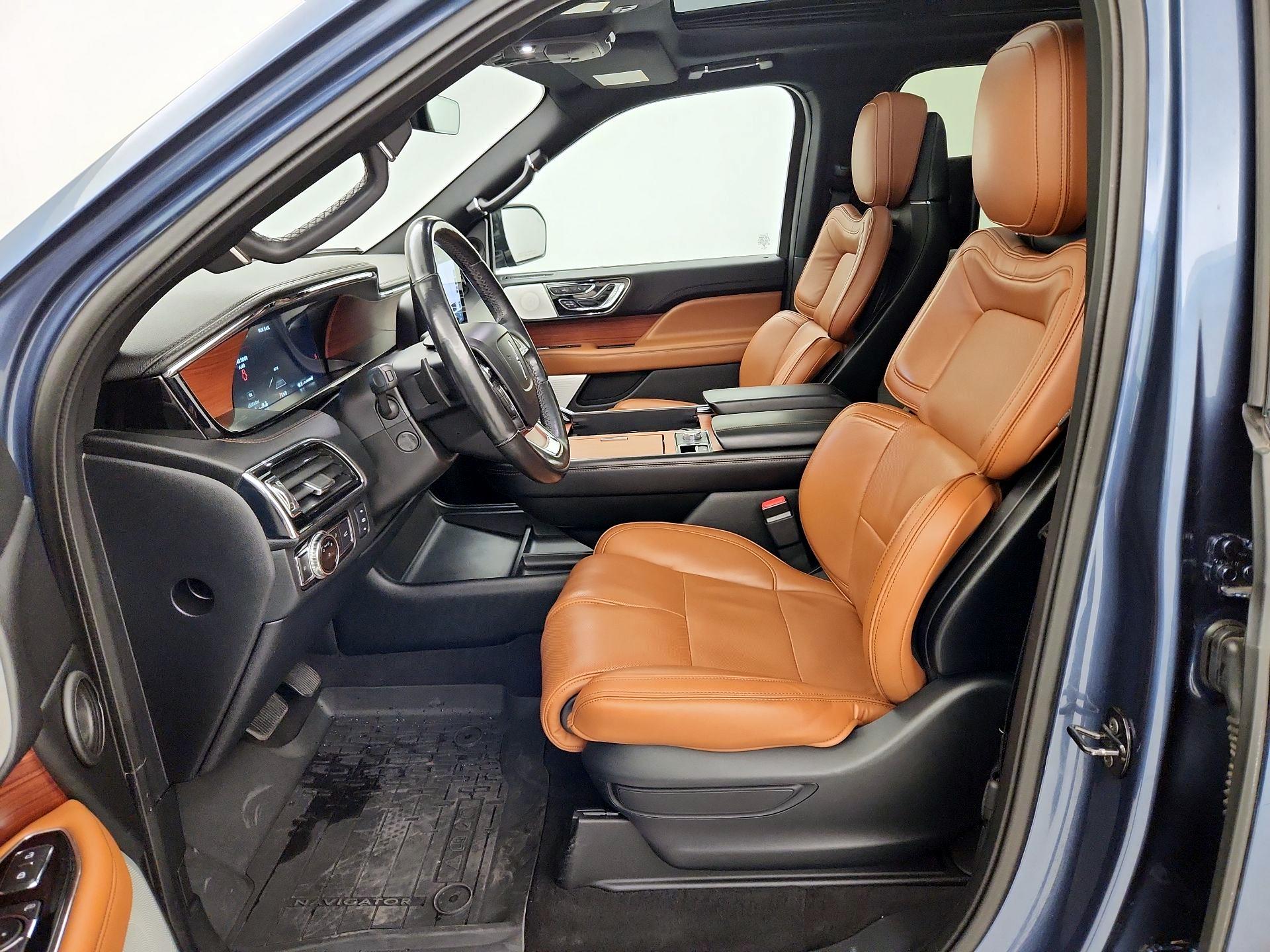 Thumbnail: 2018 Lincoln Navigator - 11
