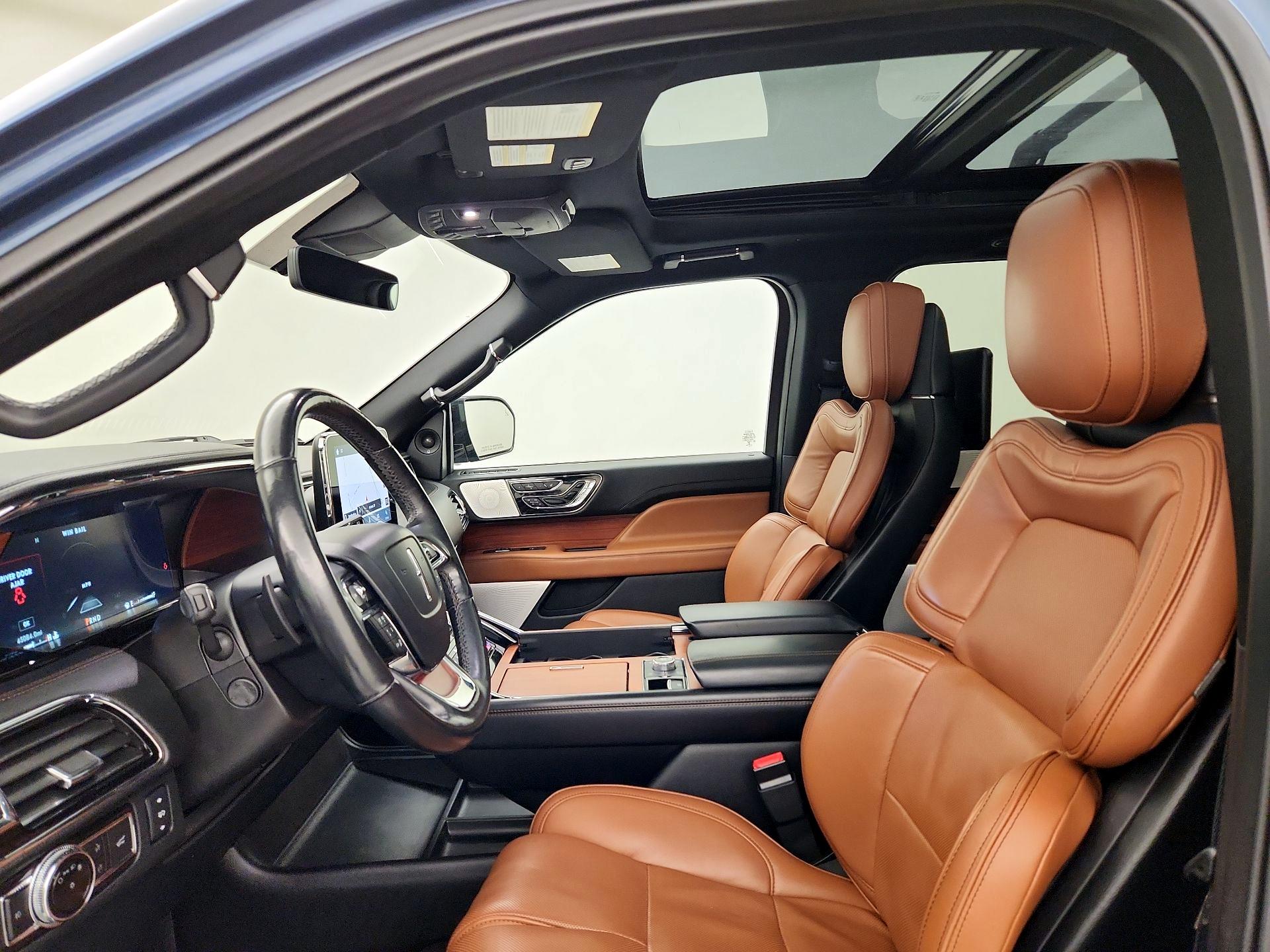 Thumbnail: 2018 Lincoln Navigator - 20