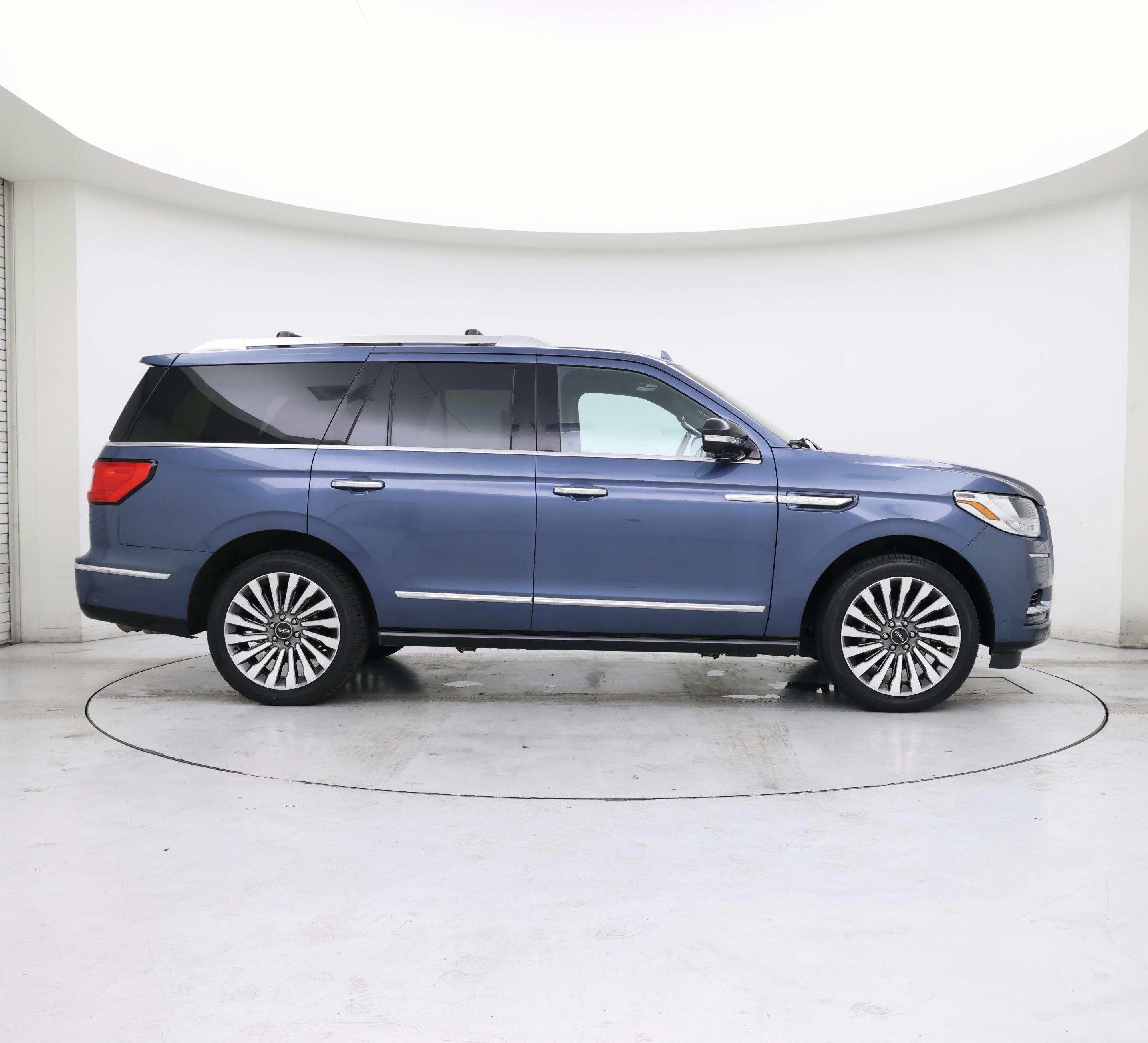 Thumbnail: 2018 Lincoln Navigator - 7