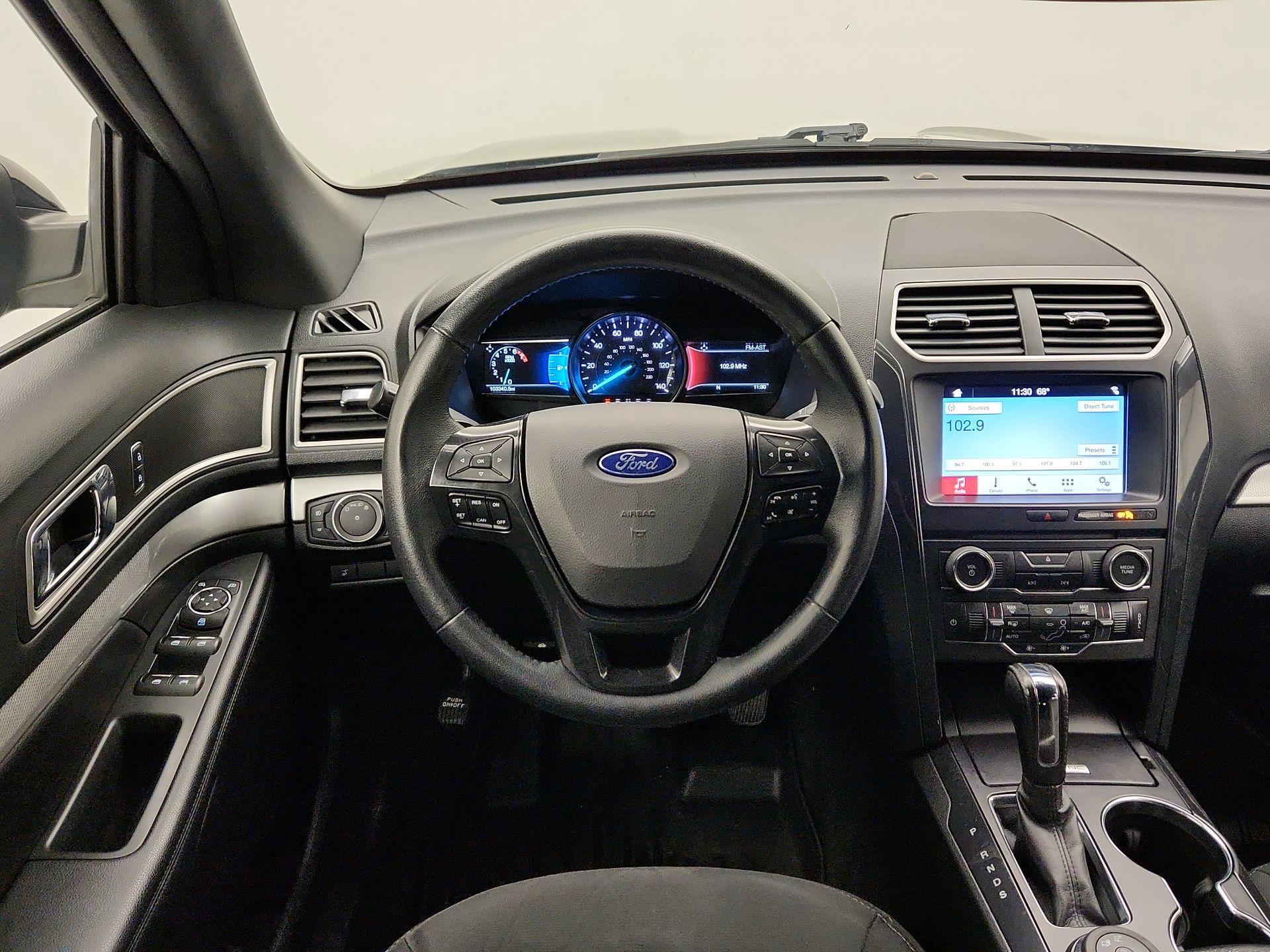 Thumbnail: 2017 Ford Explorer - 10