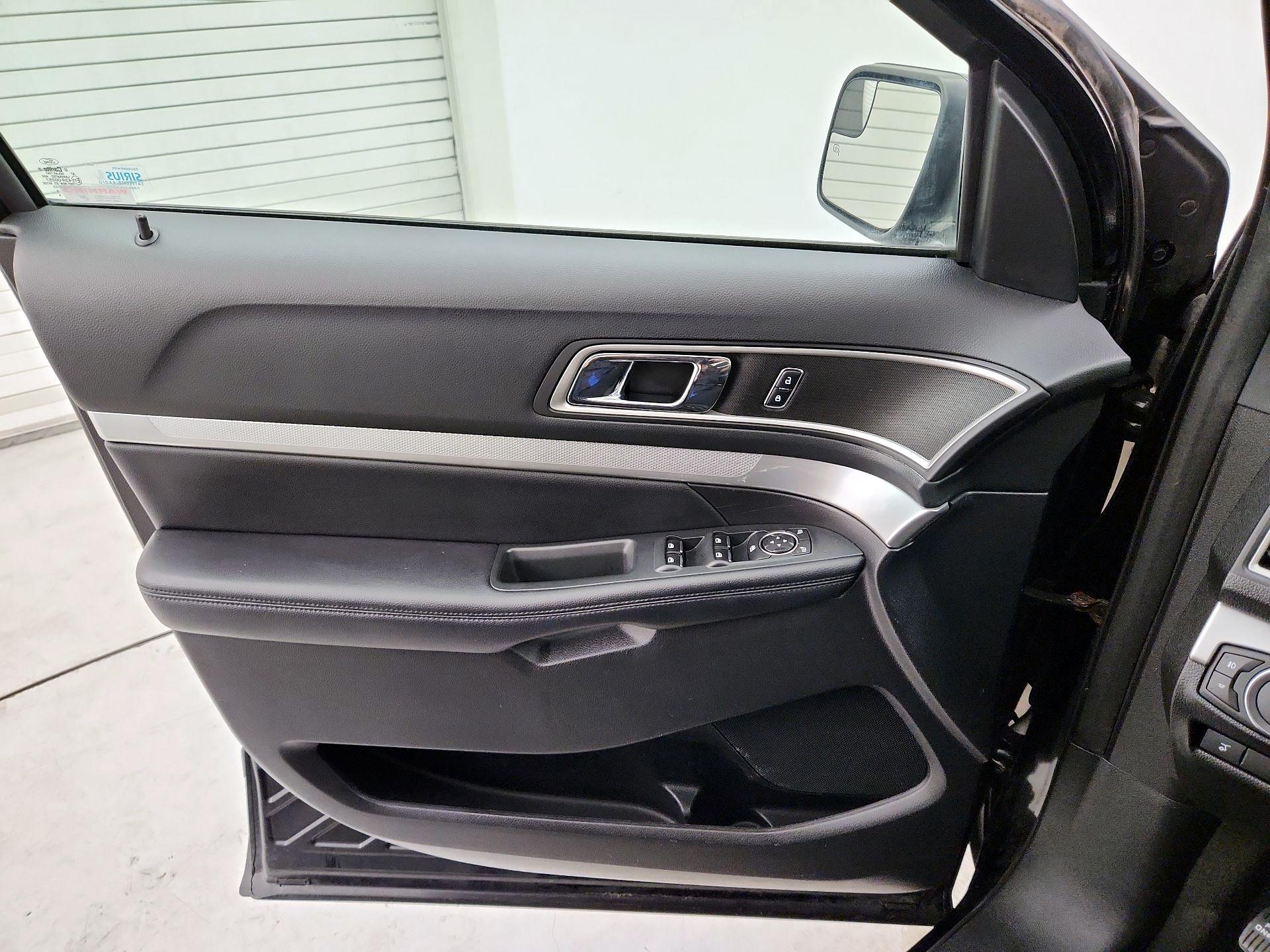 Thumbnail: 2017 Ford Explorer - 12