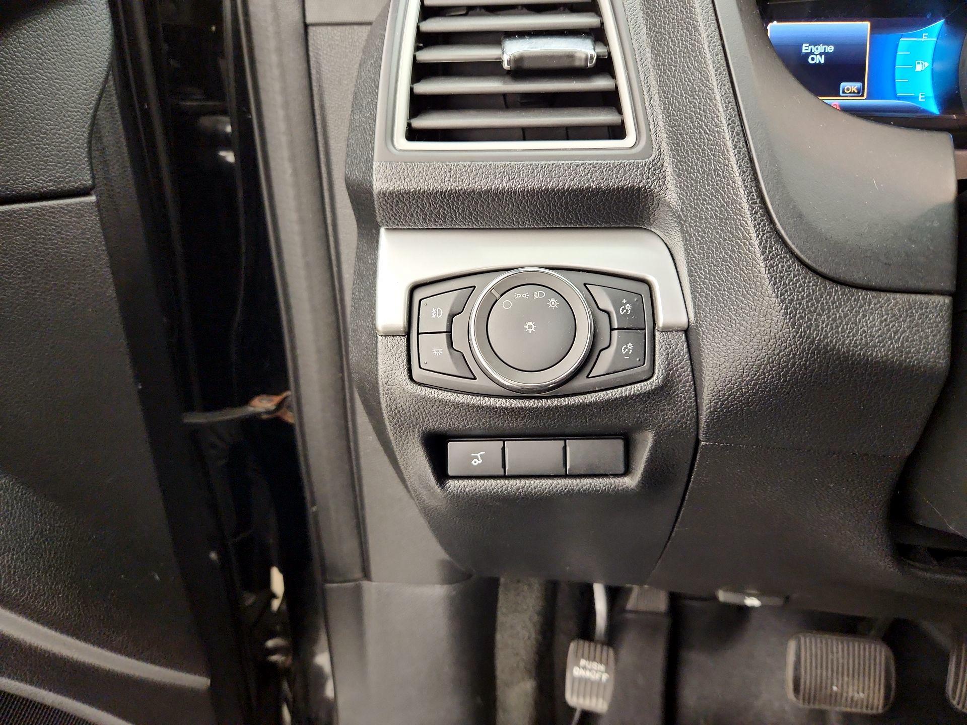 Thumbnail: 2017 Ford Explorer - 13