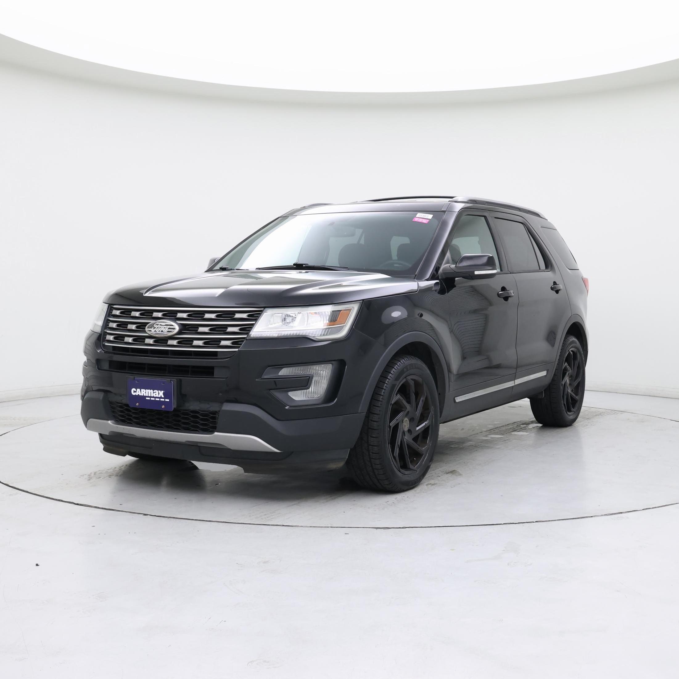Thumbnail: 2017 Ford Explorer - 4