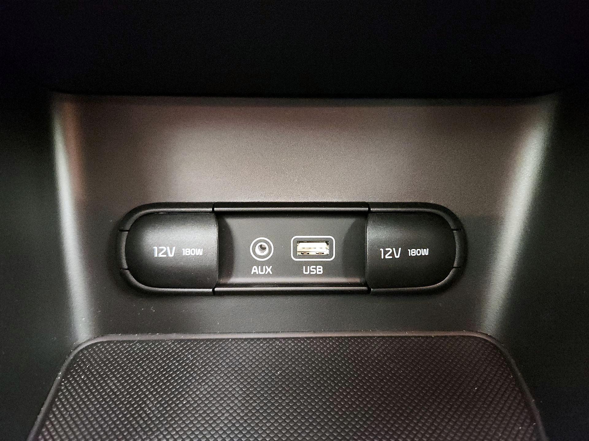 Thumbnail: 2019 Kia Sportage - 18