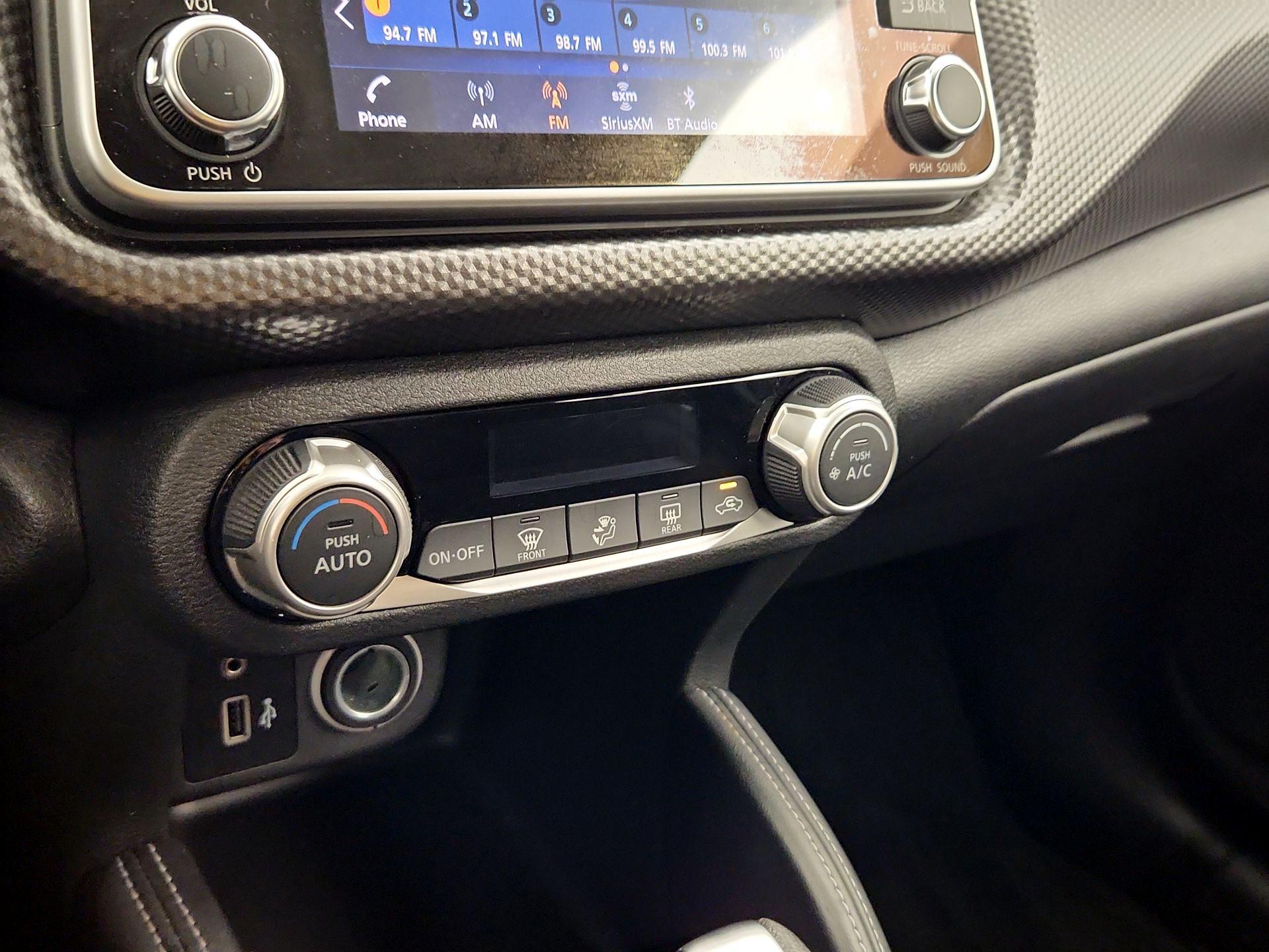 Thumbnail: 2020 Nissan Kicks - 16