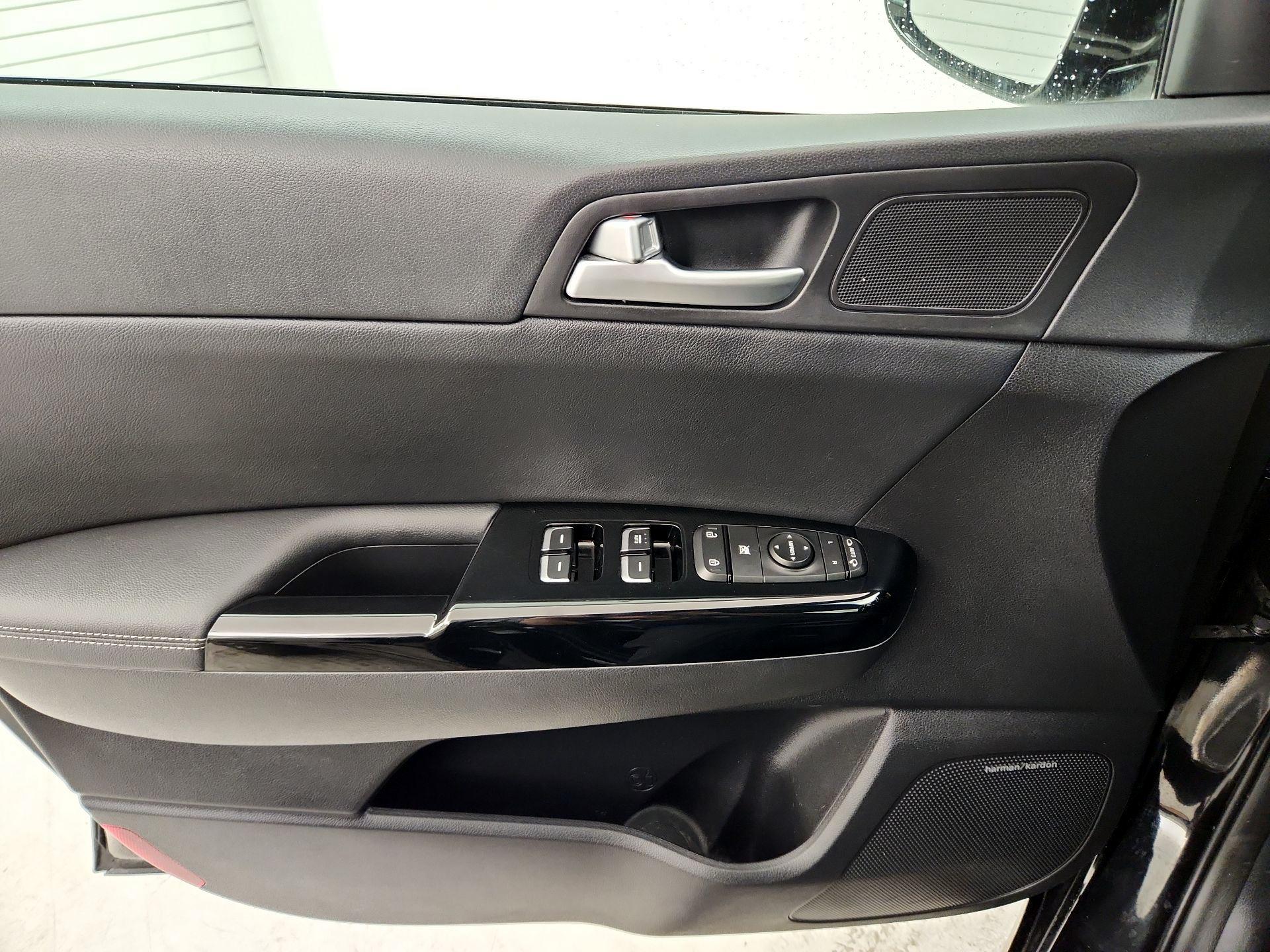 Thumbnail: 2020 Kia Sportage - 12