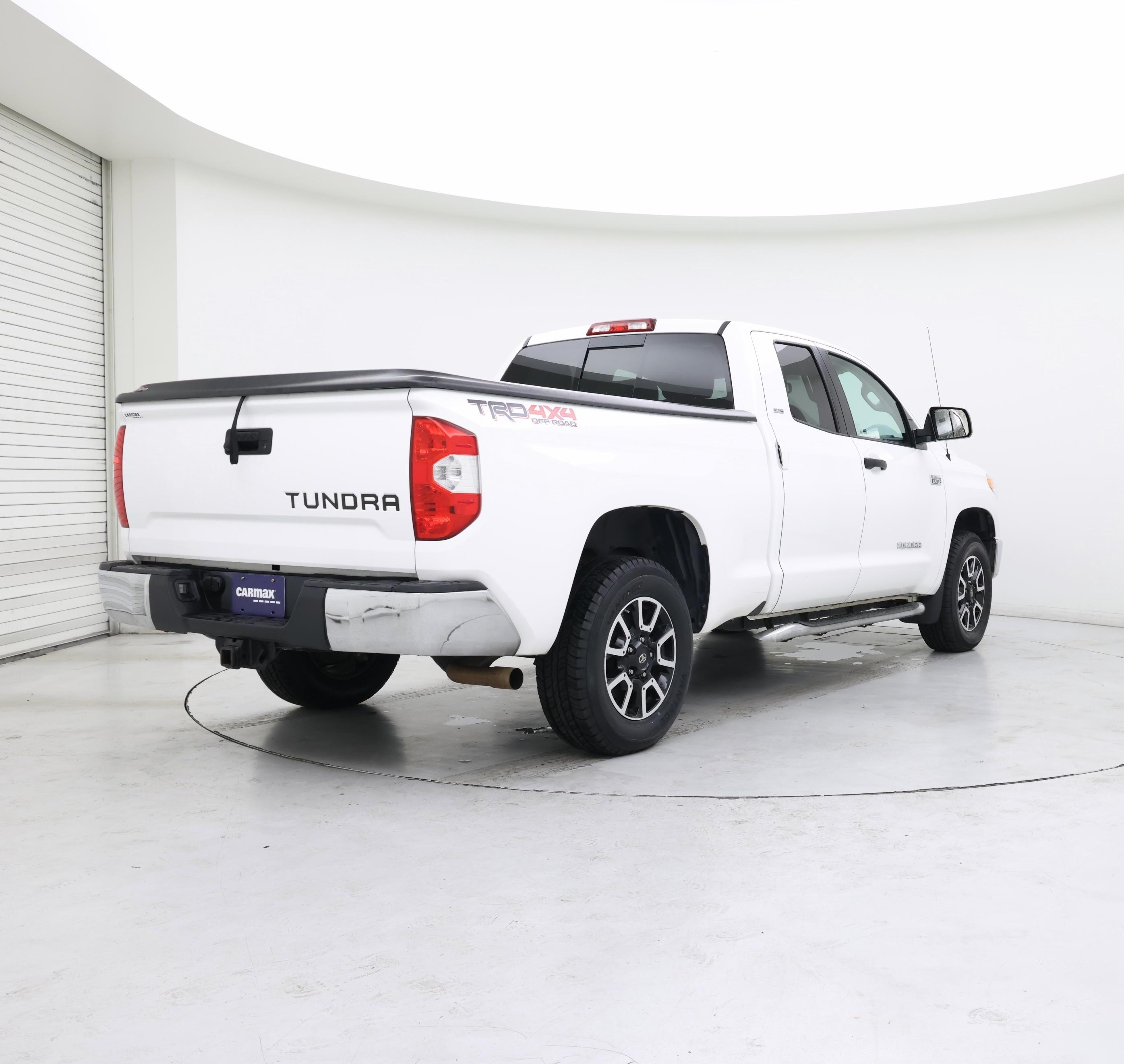 Thumbnail: 2017 Toyota Tundra - 8