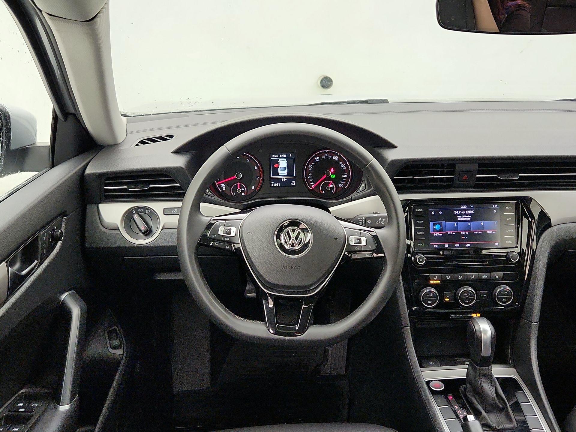 Thumbnail: 2021 Volkswagen Passat - 10