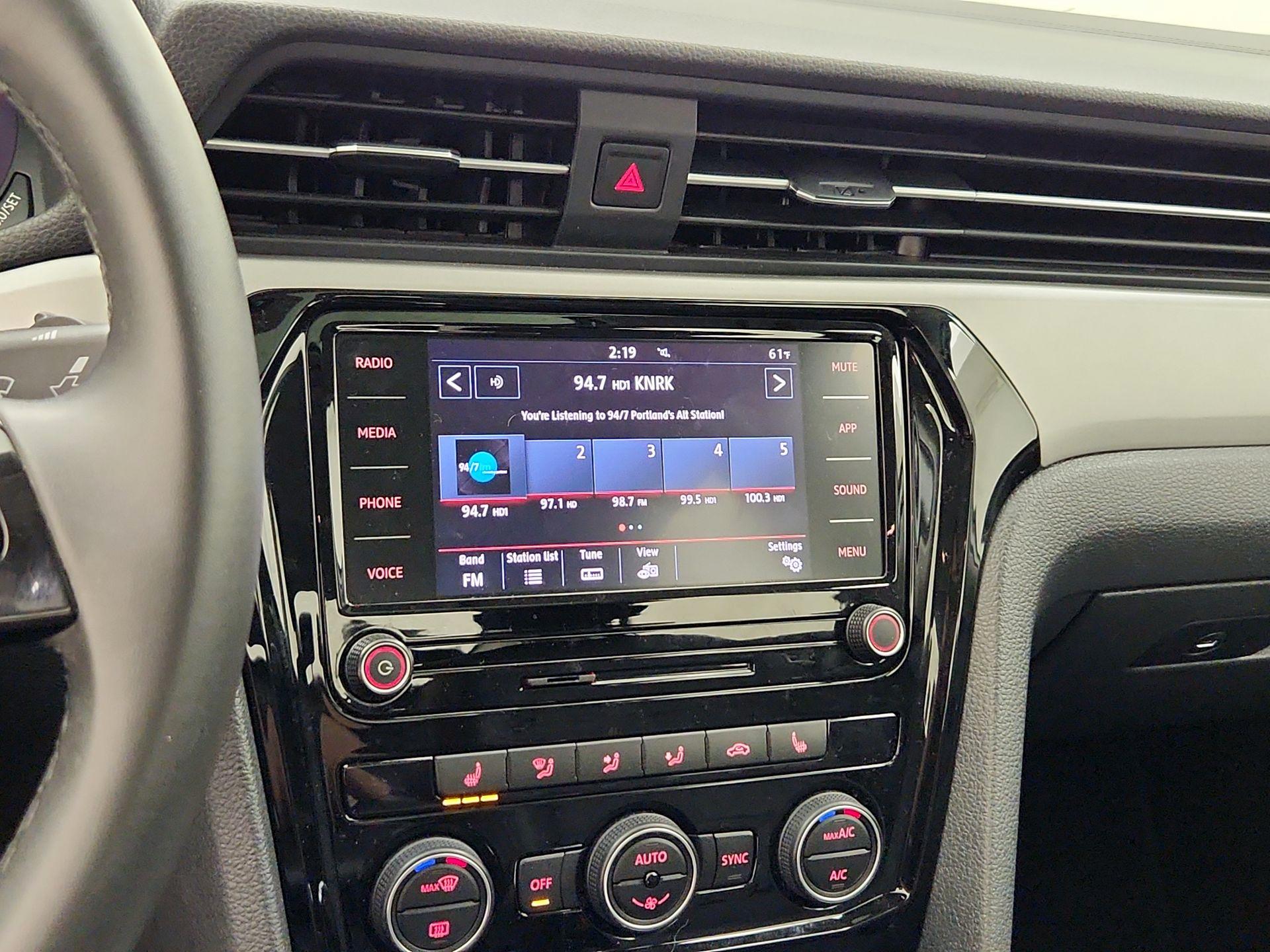 Thumbnail: 2021 Volkswagen Passat - 15