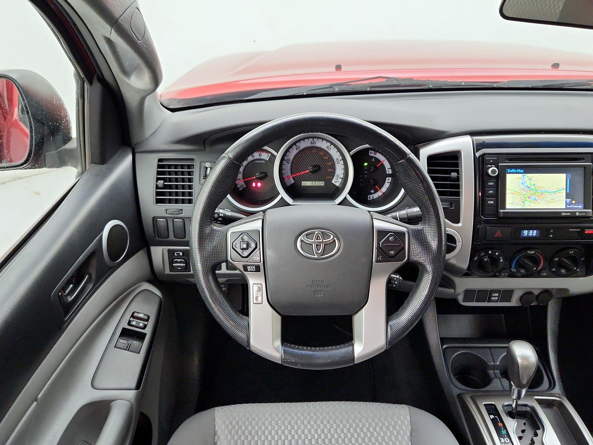 Thumbnail: 2014 Toyota Tacoma - 10