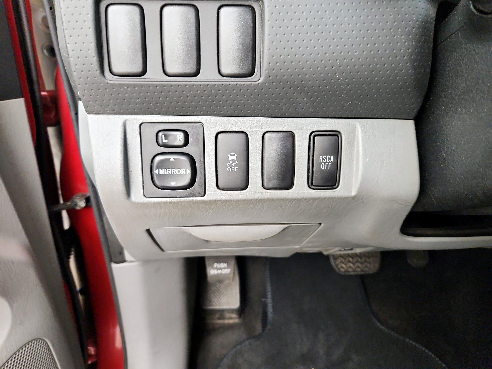 Thumbnail: 2014 Toyota Tacoma - 13
