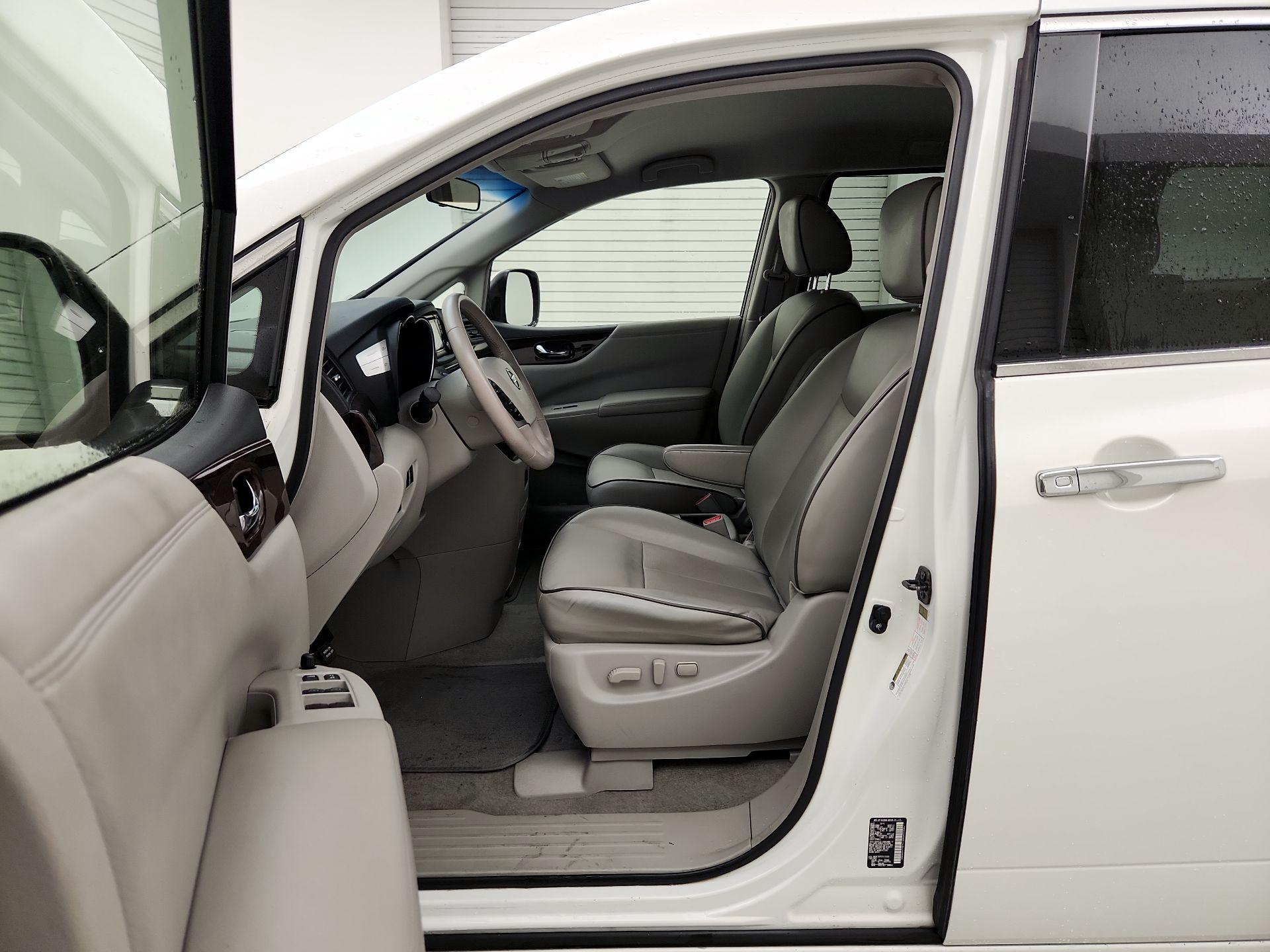 Thumbnail: 2015 Nissan Quest - 11