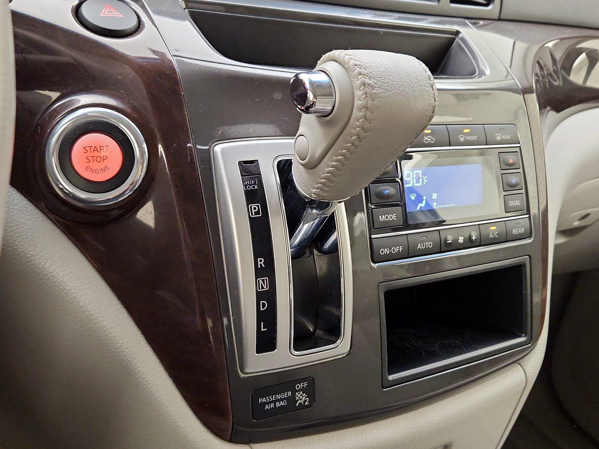Thumbnail: 2015 Nissan Quest - 17