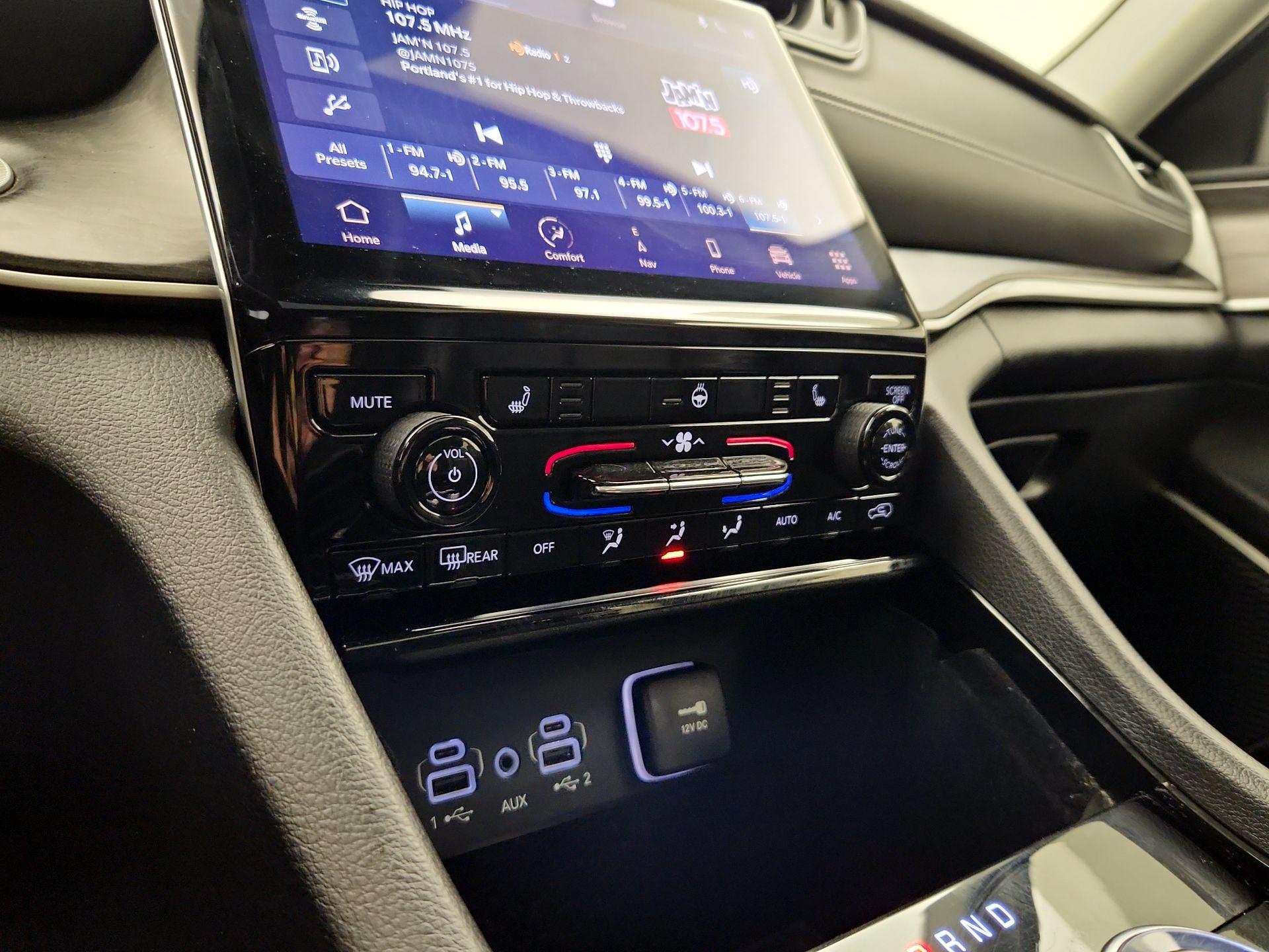 Thumbnail: 2021 Jeep Grand Cherokee L - 17