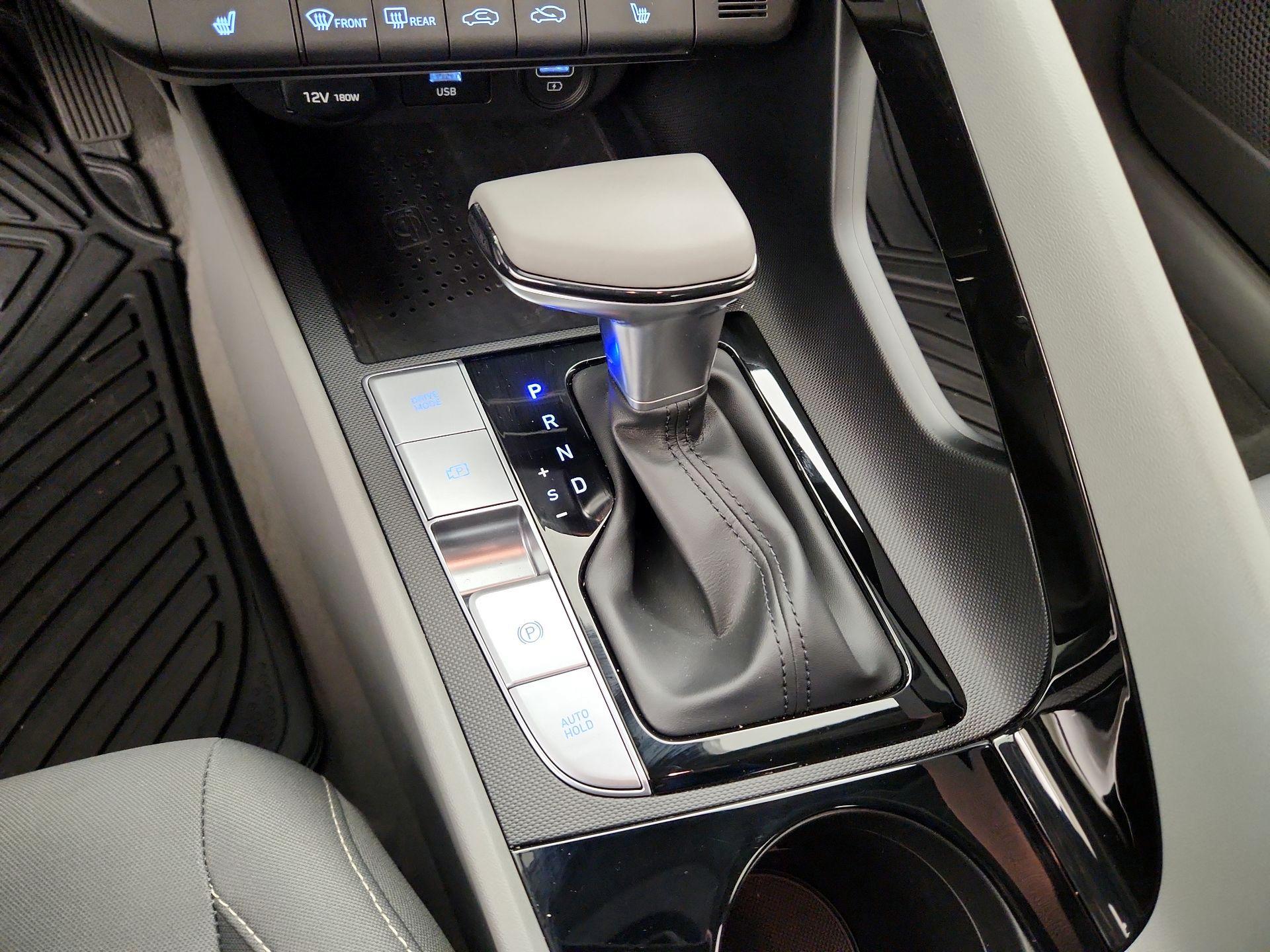 Thumbnail: 2021 Hyundai Elantra - 17
