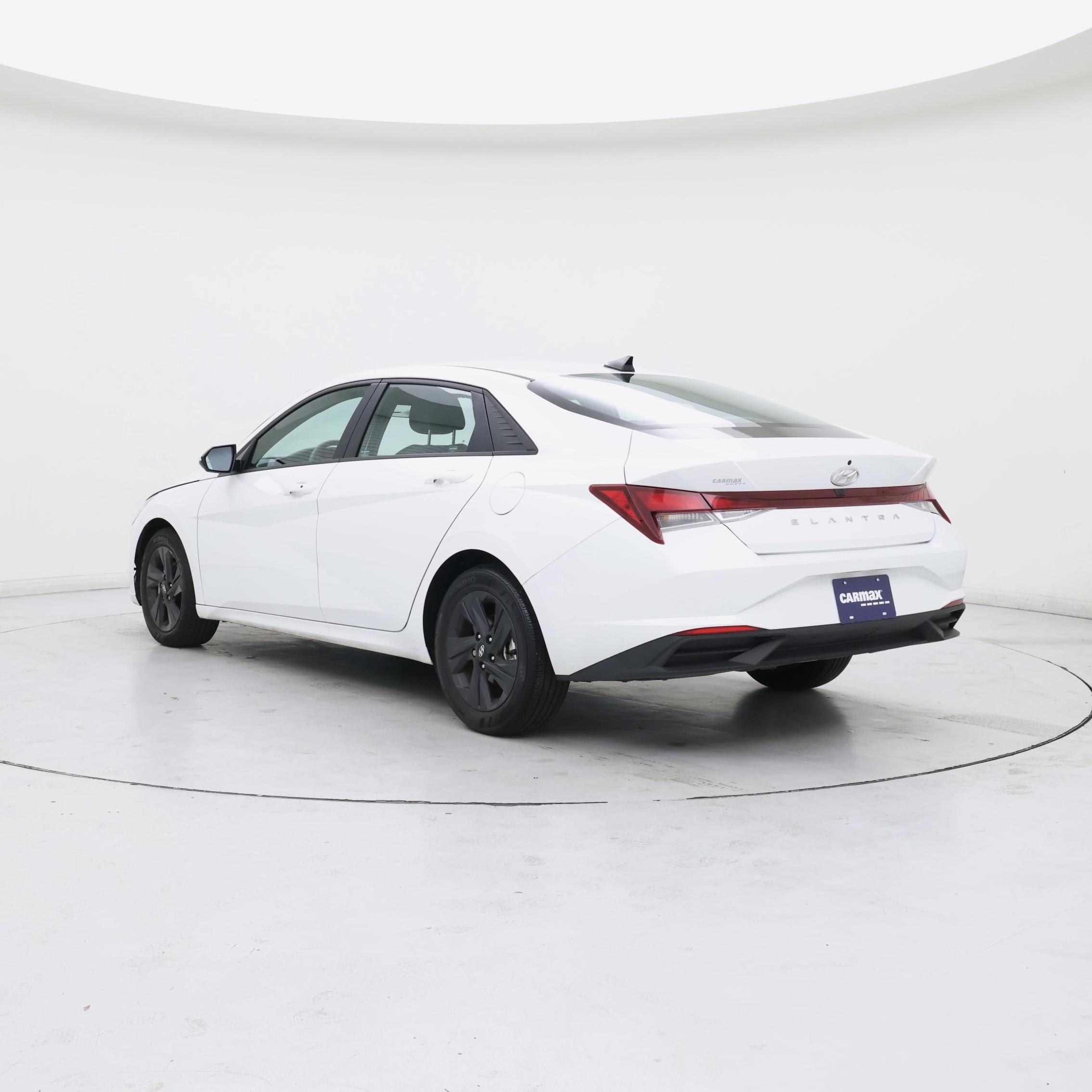 Thumbnail: 2021 Hyundai Elantra - 2