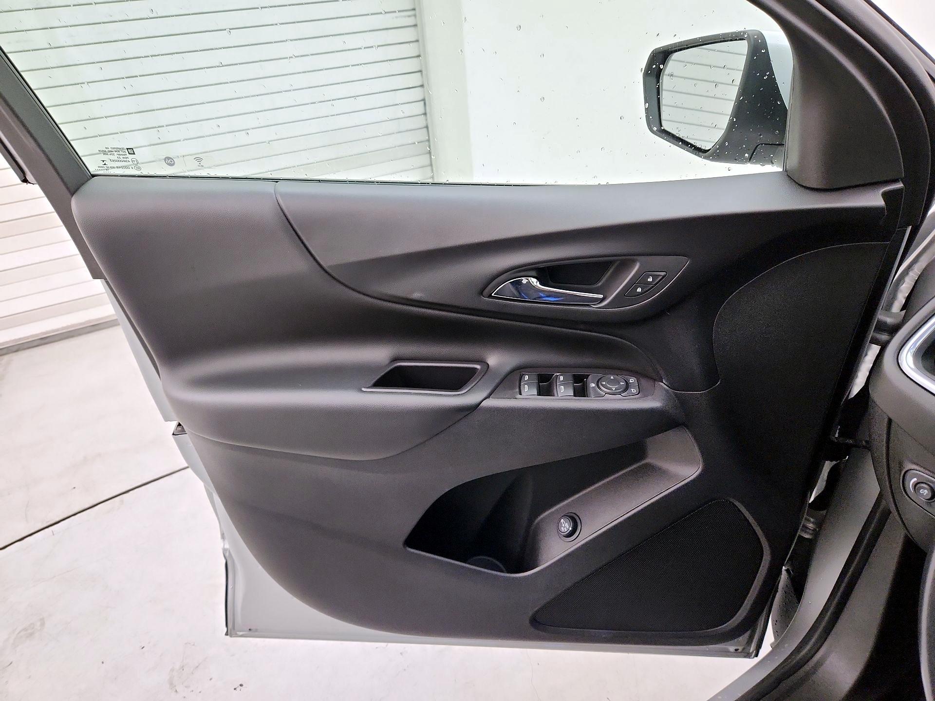 Thumbnail: 2019 Chevrolet Equinox - 12