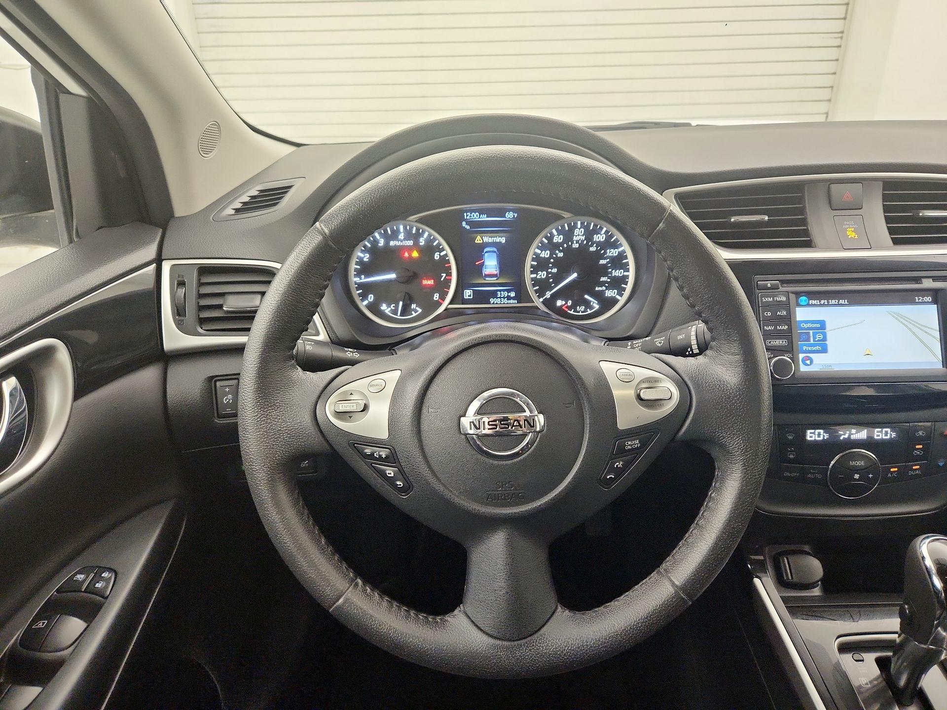 Thumbnail: 2016 Nissan Sentra - 10