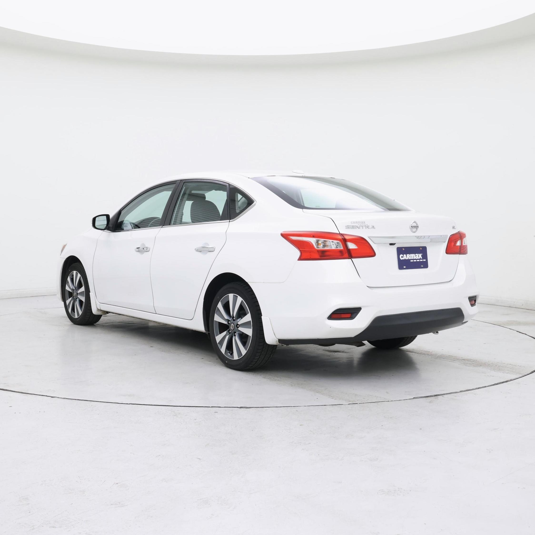 Thumbnail: 2016 Nissan Sentra - 2
