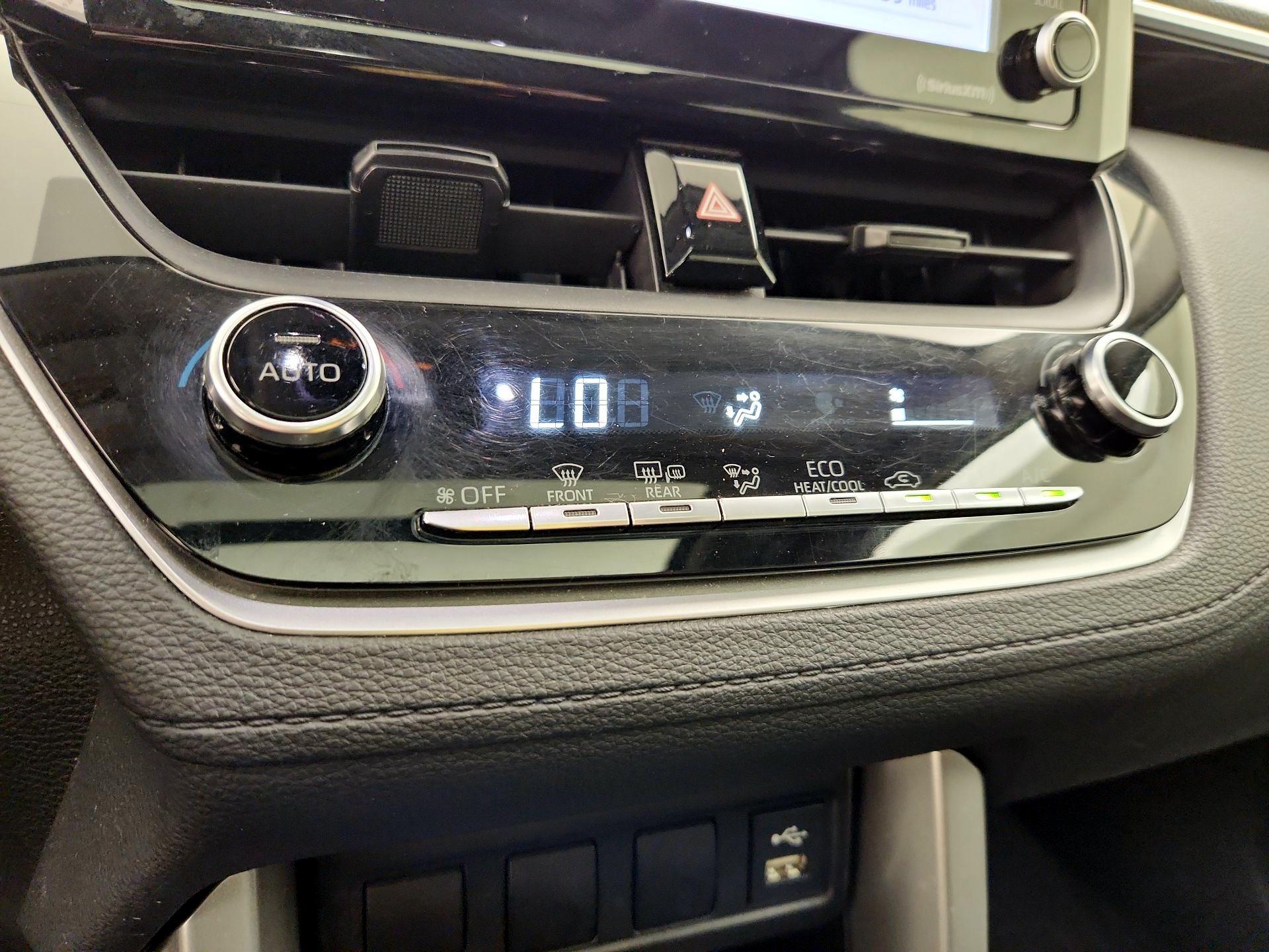 Thumbnail: 2022 Toyota Corolla Cross - 16