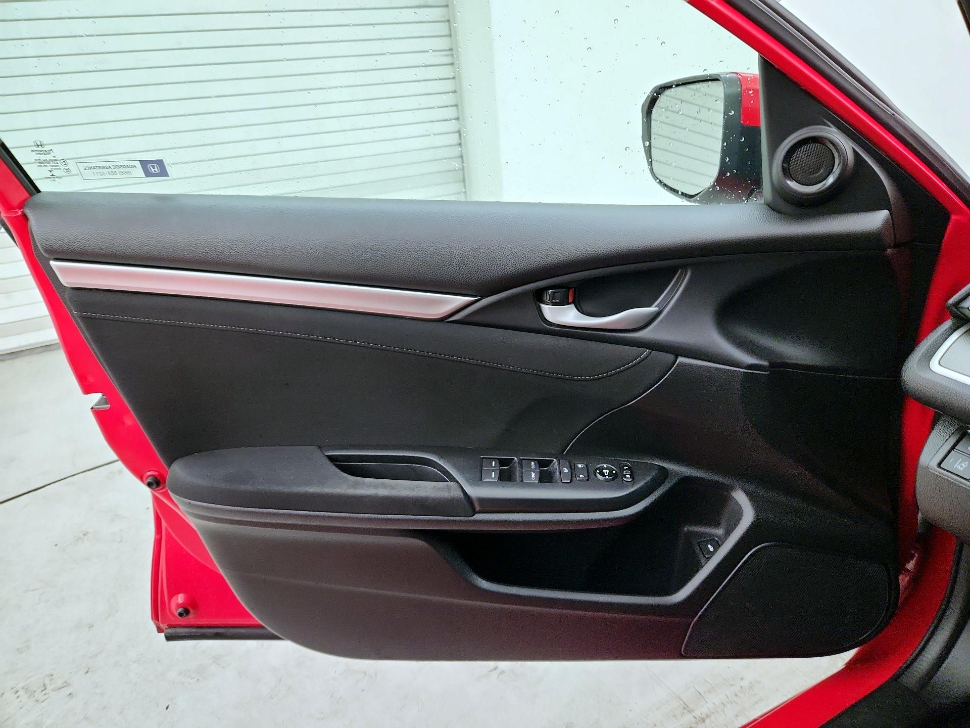 Thumbnail: 2017 Honda Civic - 12