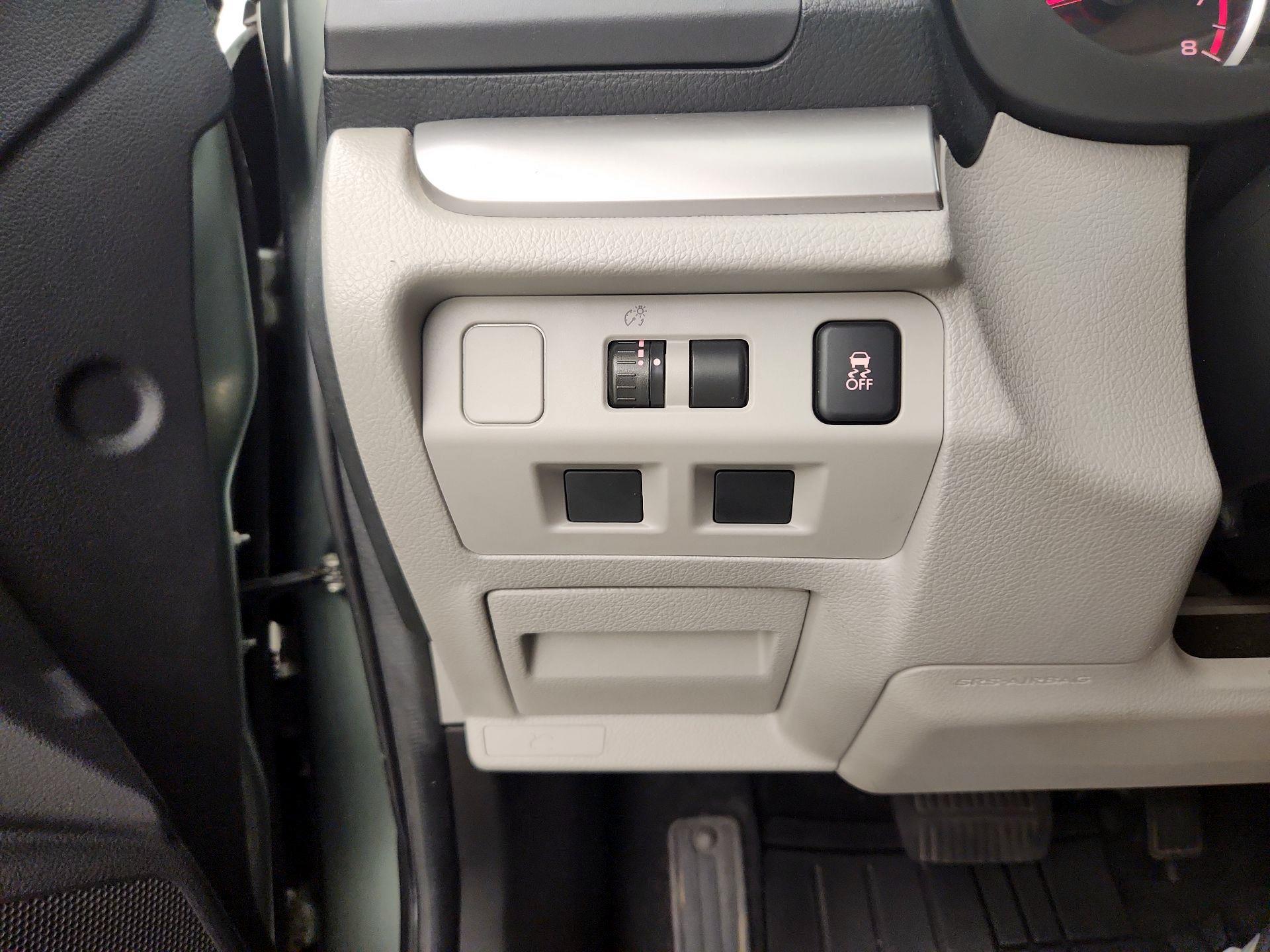 Thumbnail: 2015 Subaru Forester - 13