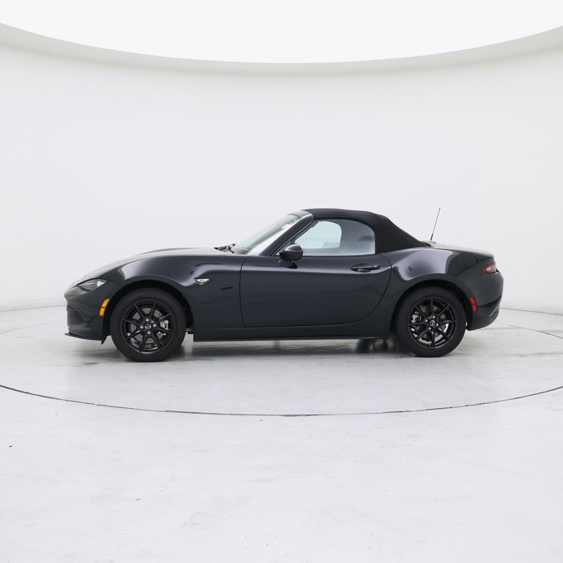 Thumbnail: 2023 Mazda MX-5 Miata - 3